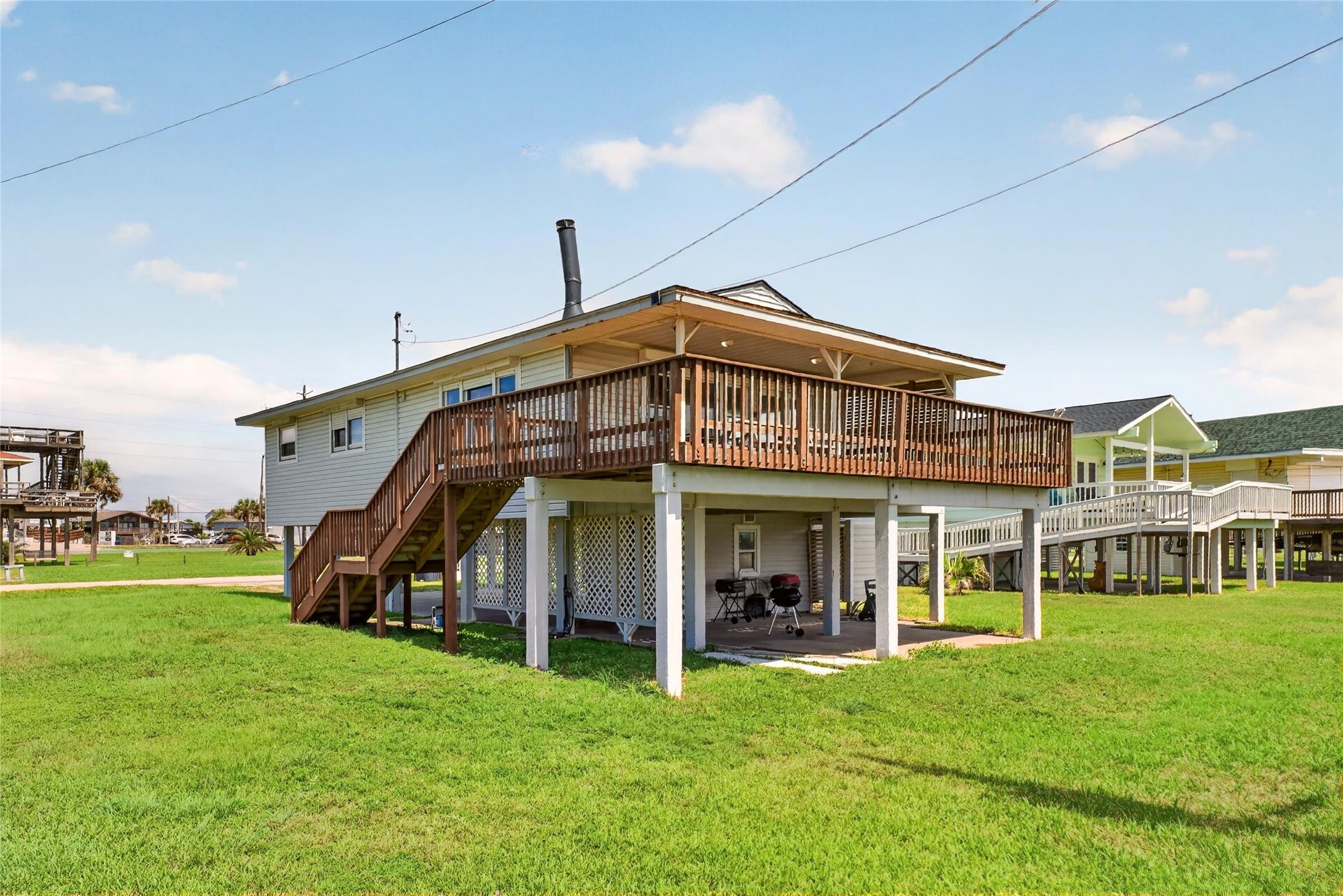 16713 Jamaica Beach Road Property Photo 22