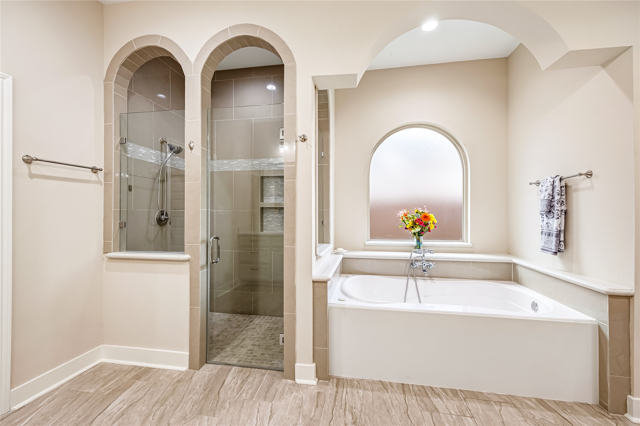 12613 Walden Road Property Photo 16