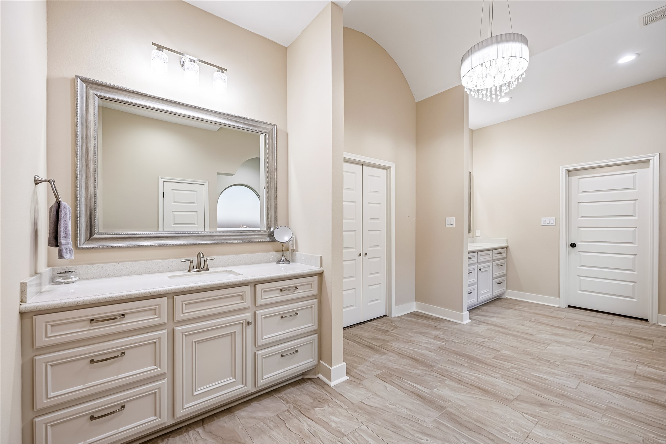 12613 Walden Road Property Photo 18