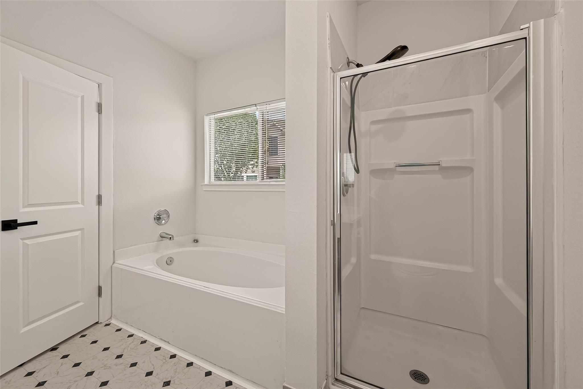 11812 Chanteloup Drive Property Photo 24