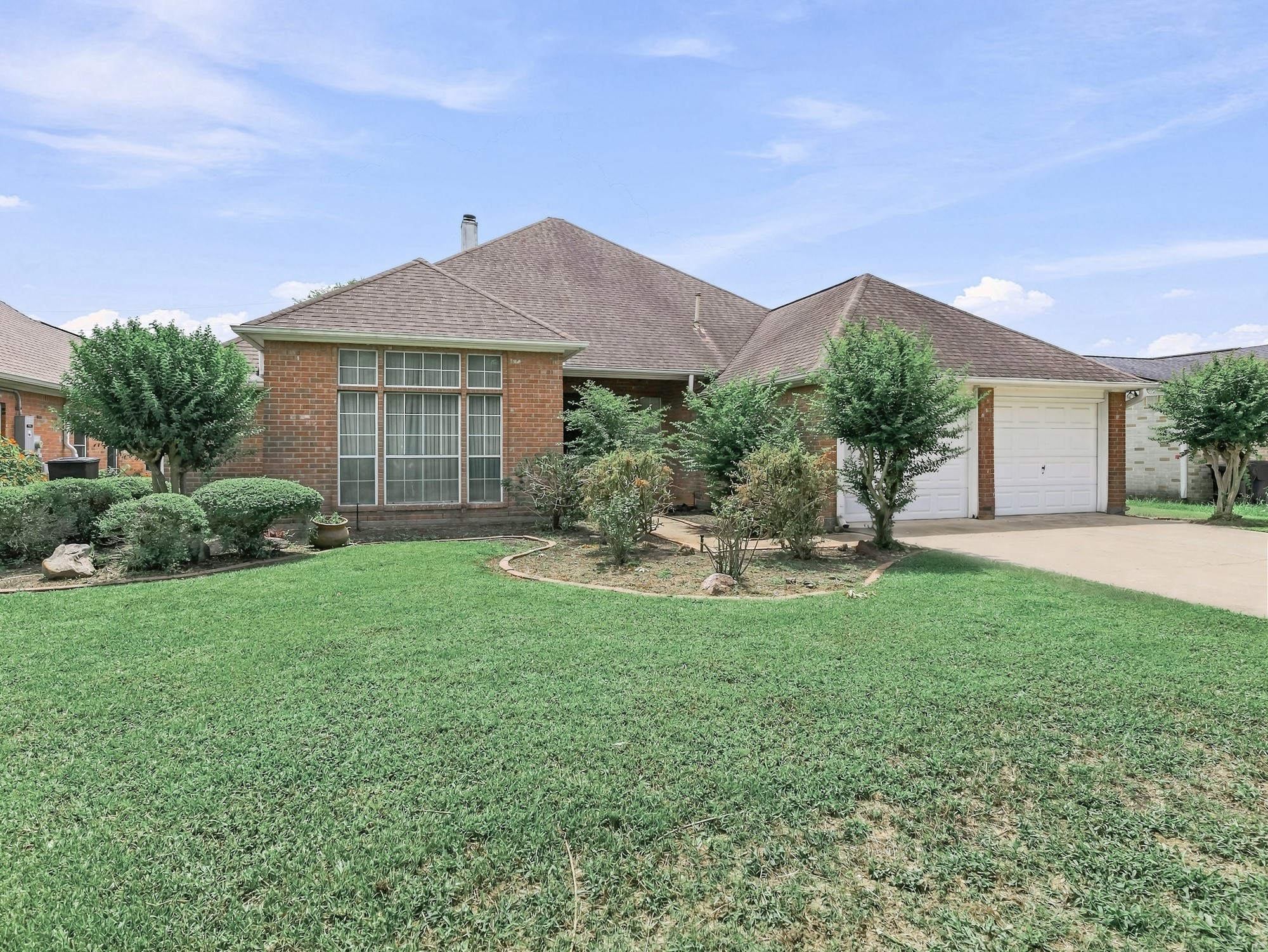 2107 Avenue K Property Photo 2