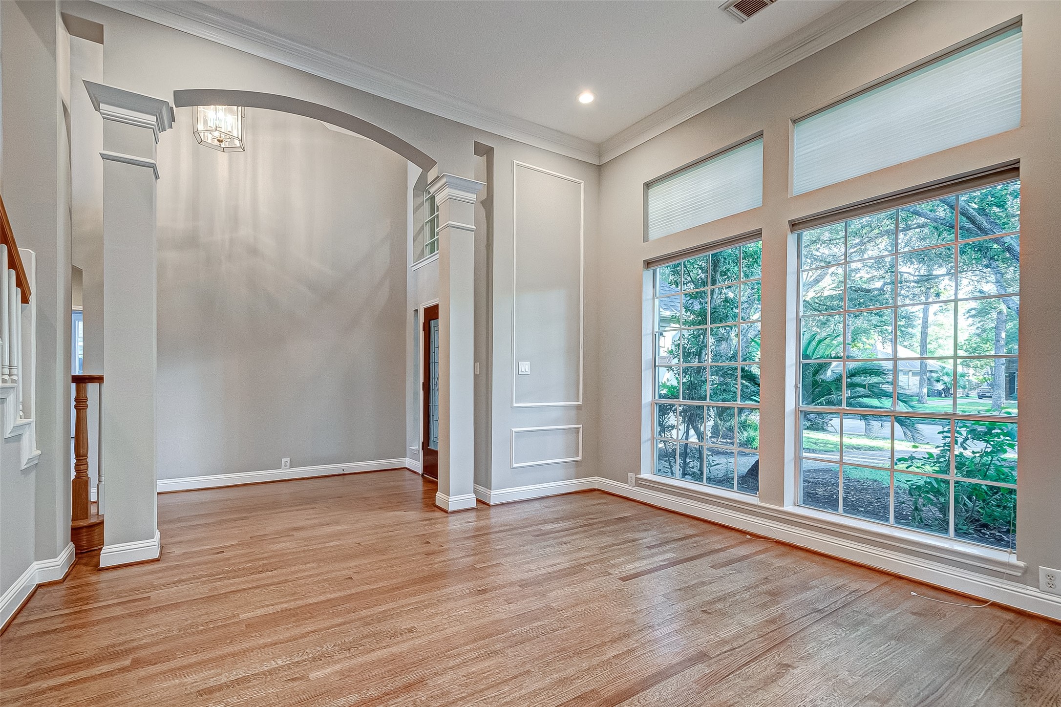 24118 Bay Hill Boulevard Property Photo 2