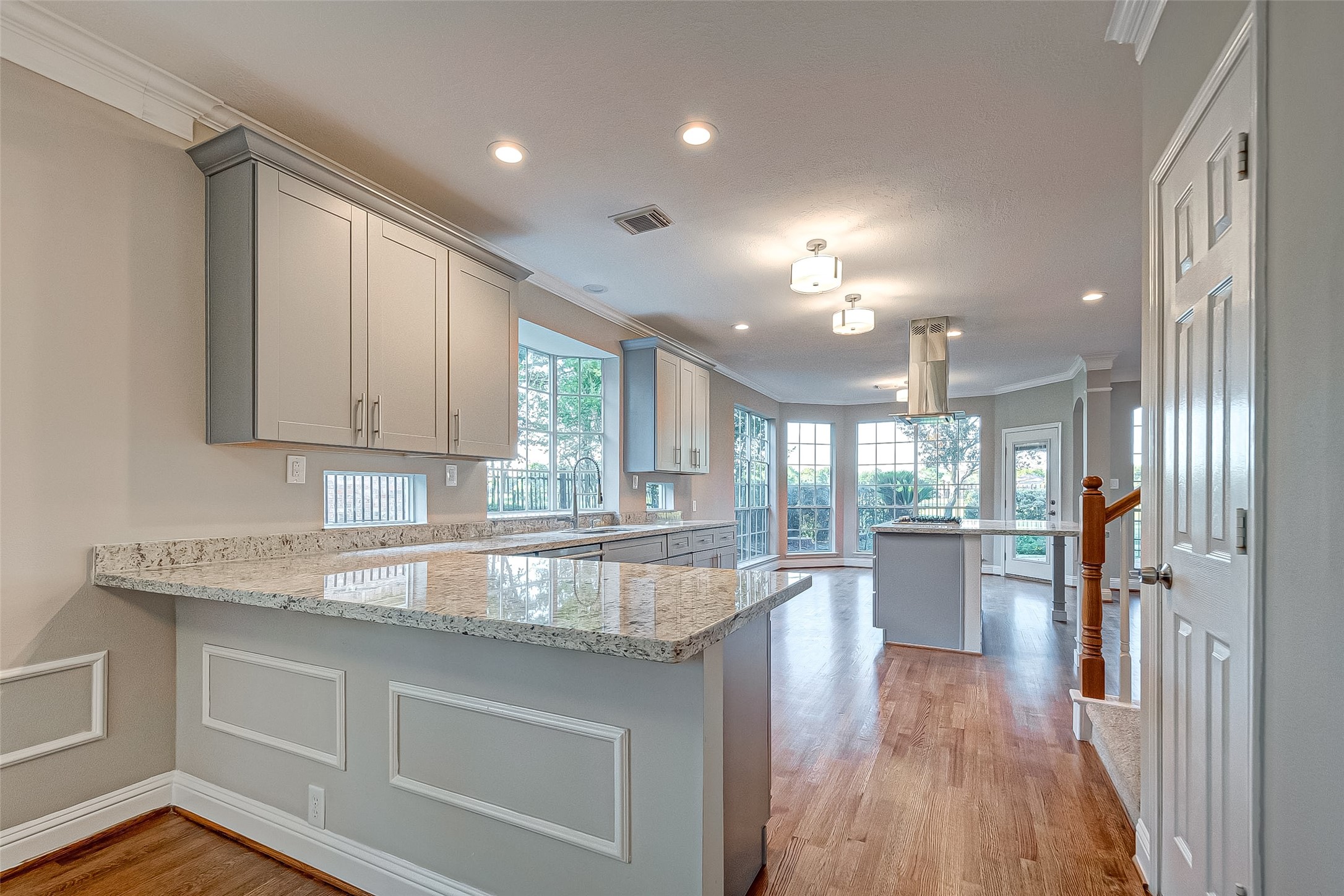 24118 Bay Hill Boulevard Property Photo 6