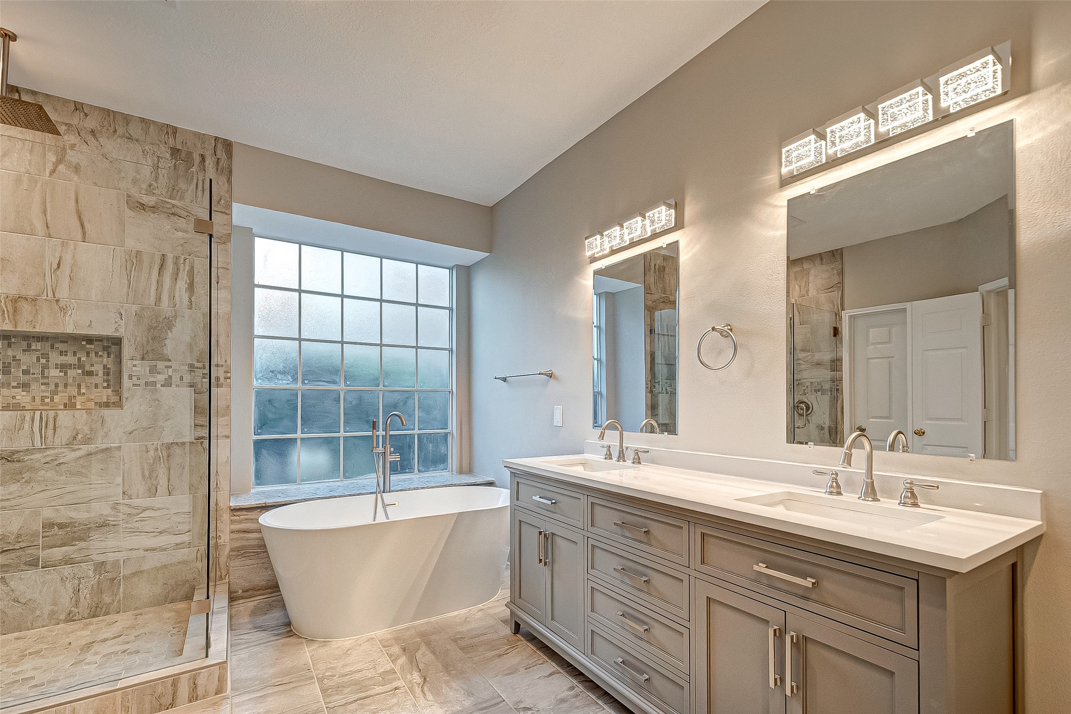 24118 Bay Hill Boulevard Property Photo 13