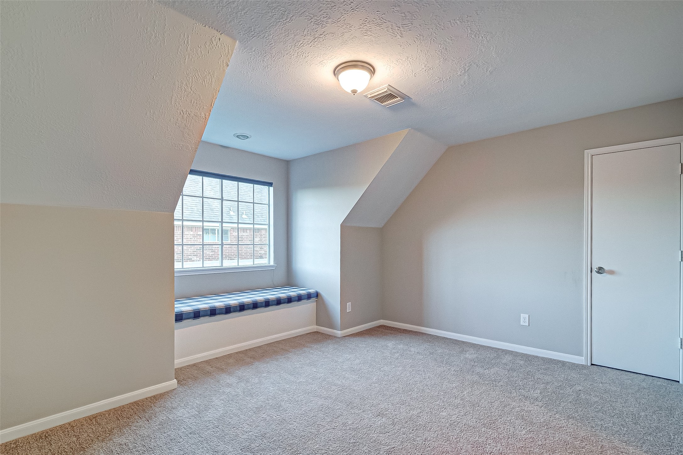 24118 Bay Hill Boulevard Property Photo 17
