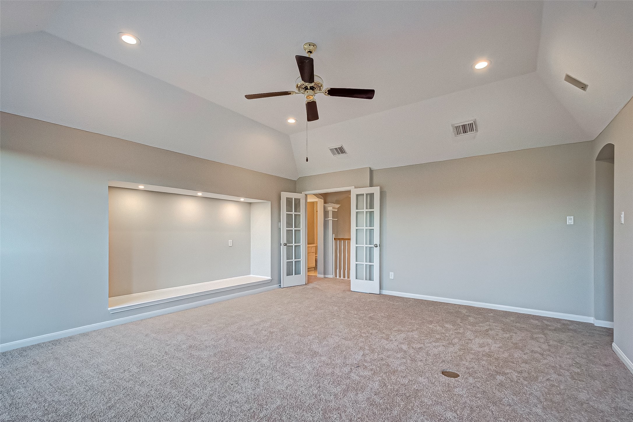 24118 Bay Hill Boulevard Property Photo 18