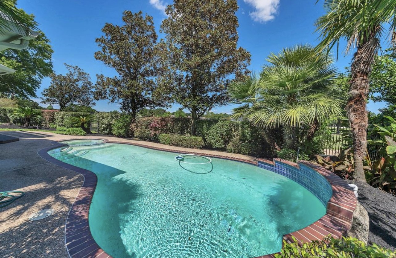 24118 Bay Hill Boulevard Property Photo 22
