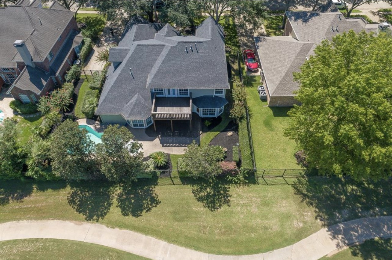 24118 Bay Hill Boulevard Property Photo 24