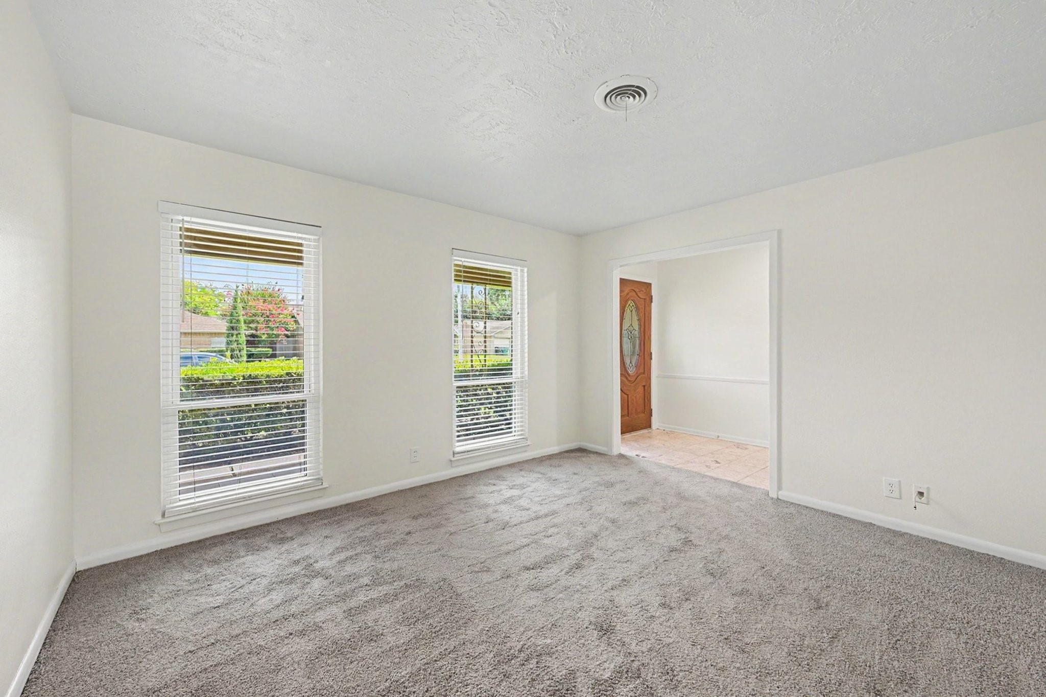 9315 Val Verde Street Property Photo 5
