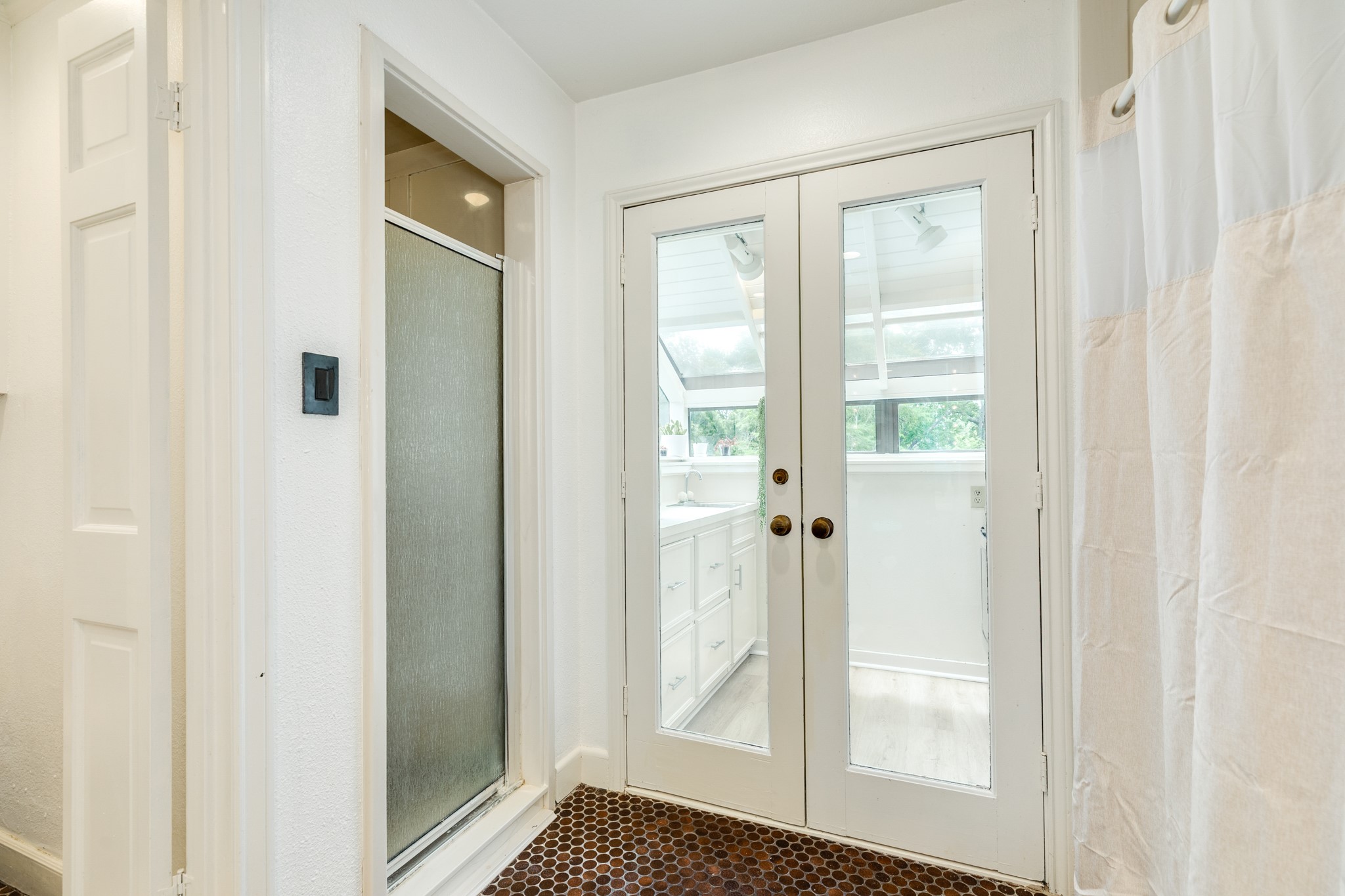 121 Catalpa Street Property Photo 29