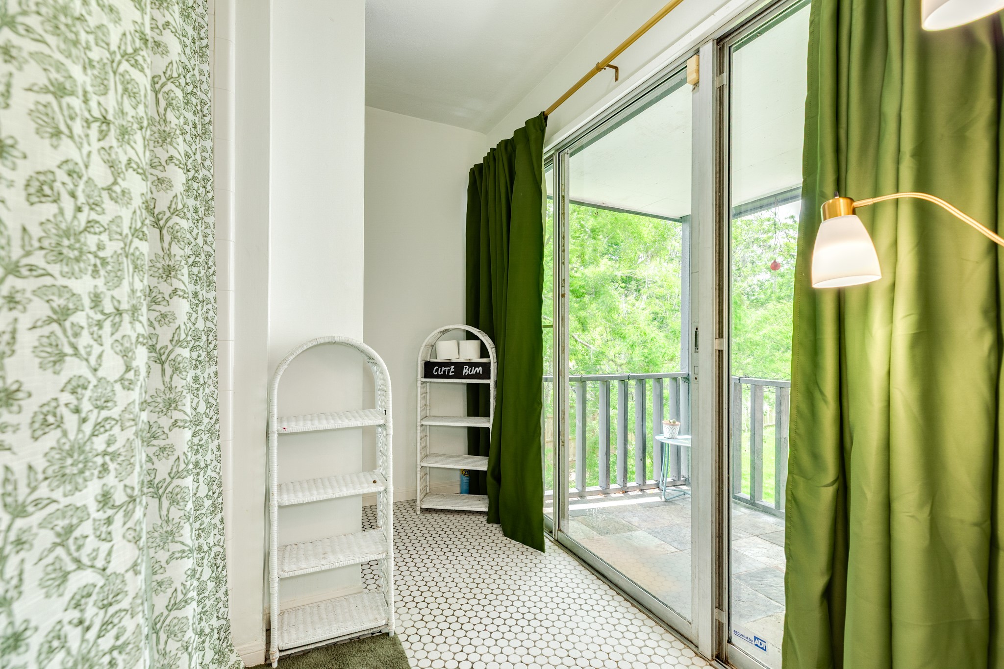 121 Catalpa Street Property Photo 35
