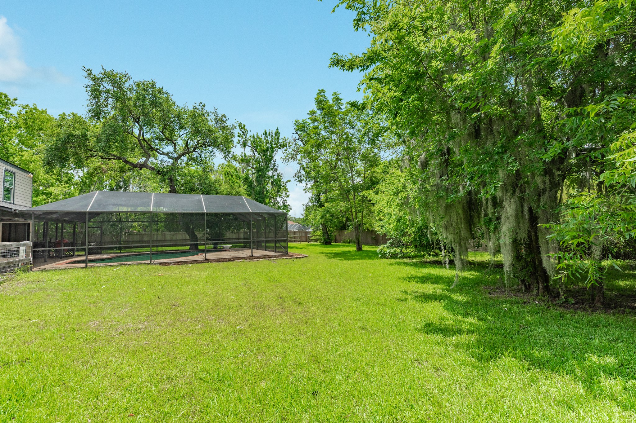 121 Catalpa Street Property Photo 42