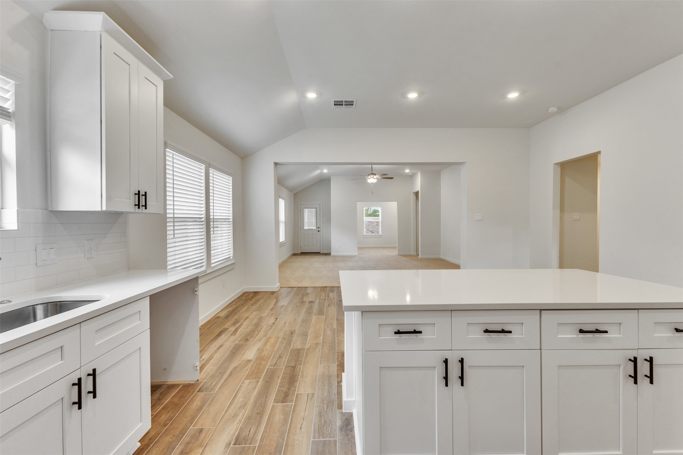 3206 Emerald Hills Drive Property Photo 9