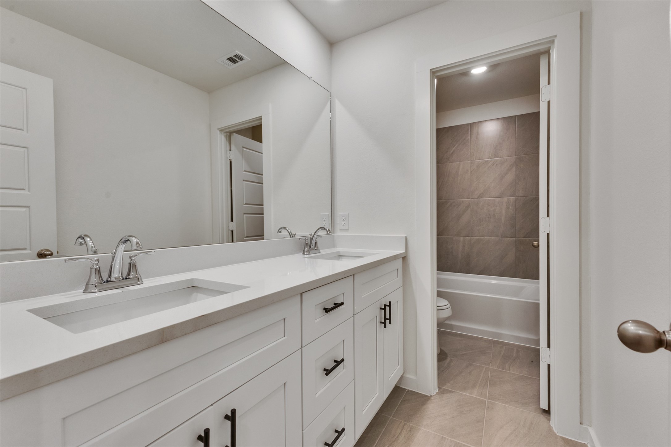 3206 Emerald Hills Drive Property Photo 26