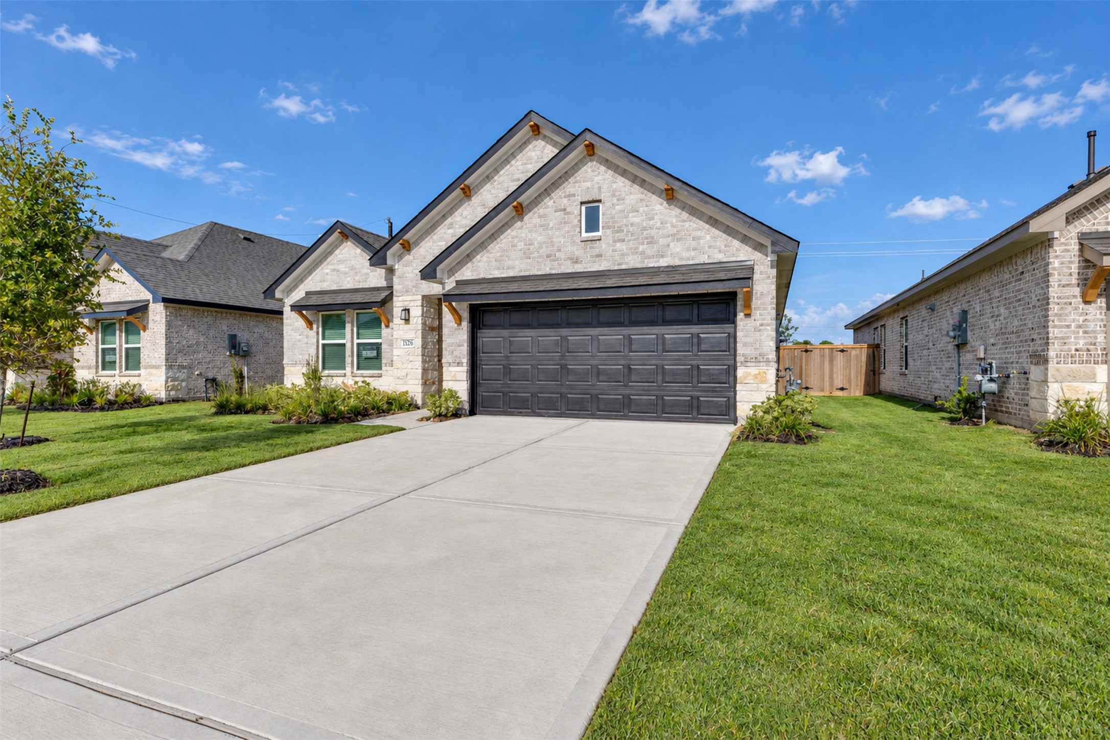 3206 Emerald Hills Drive Property Photo 41