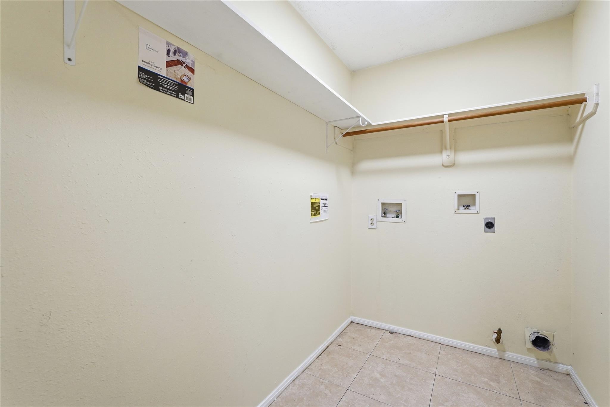 14203 Torrey Forest Drive Property Photo 22