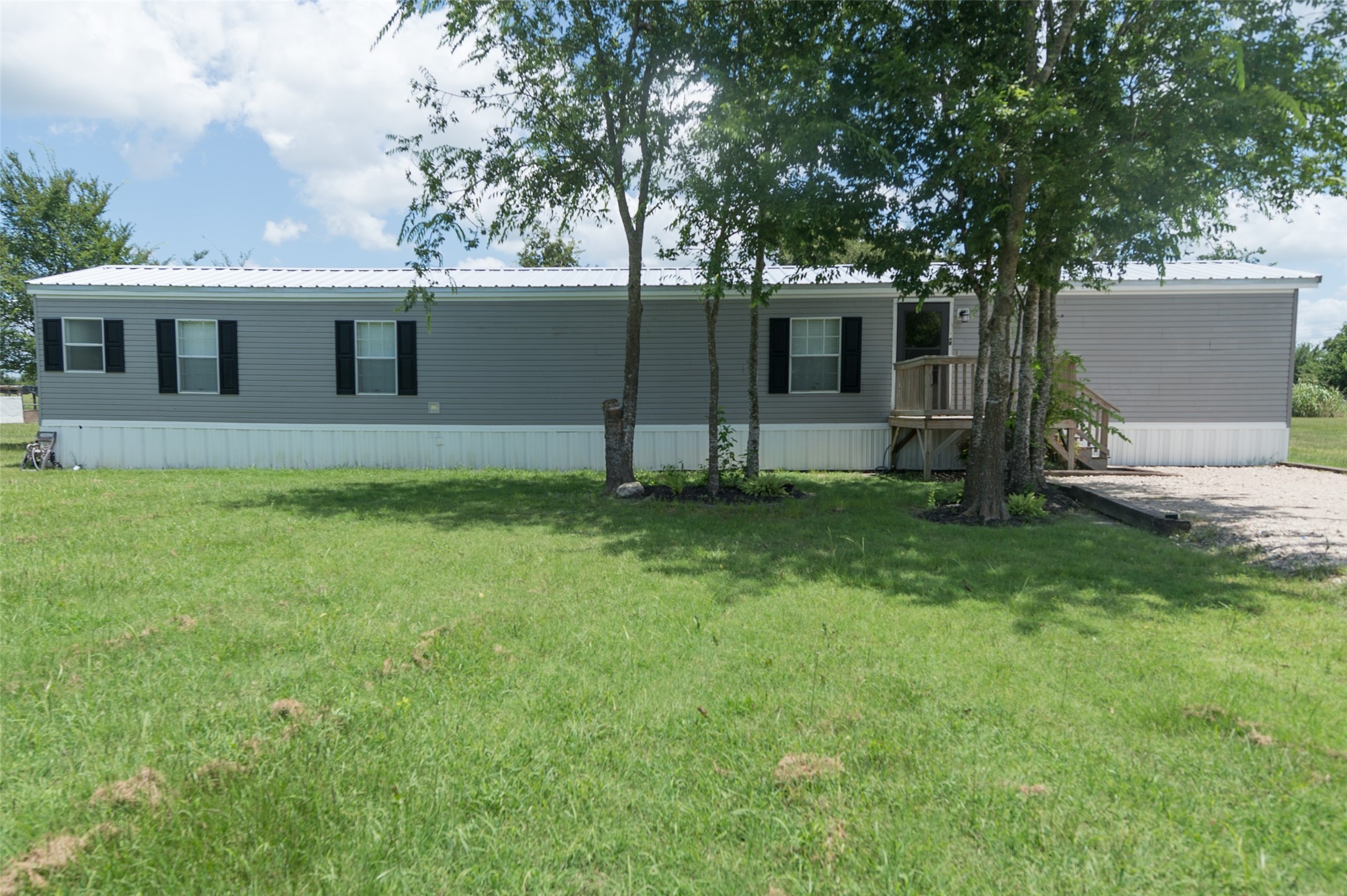 2592 County Road 152 Property Photo 1