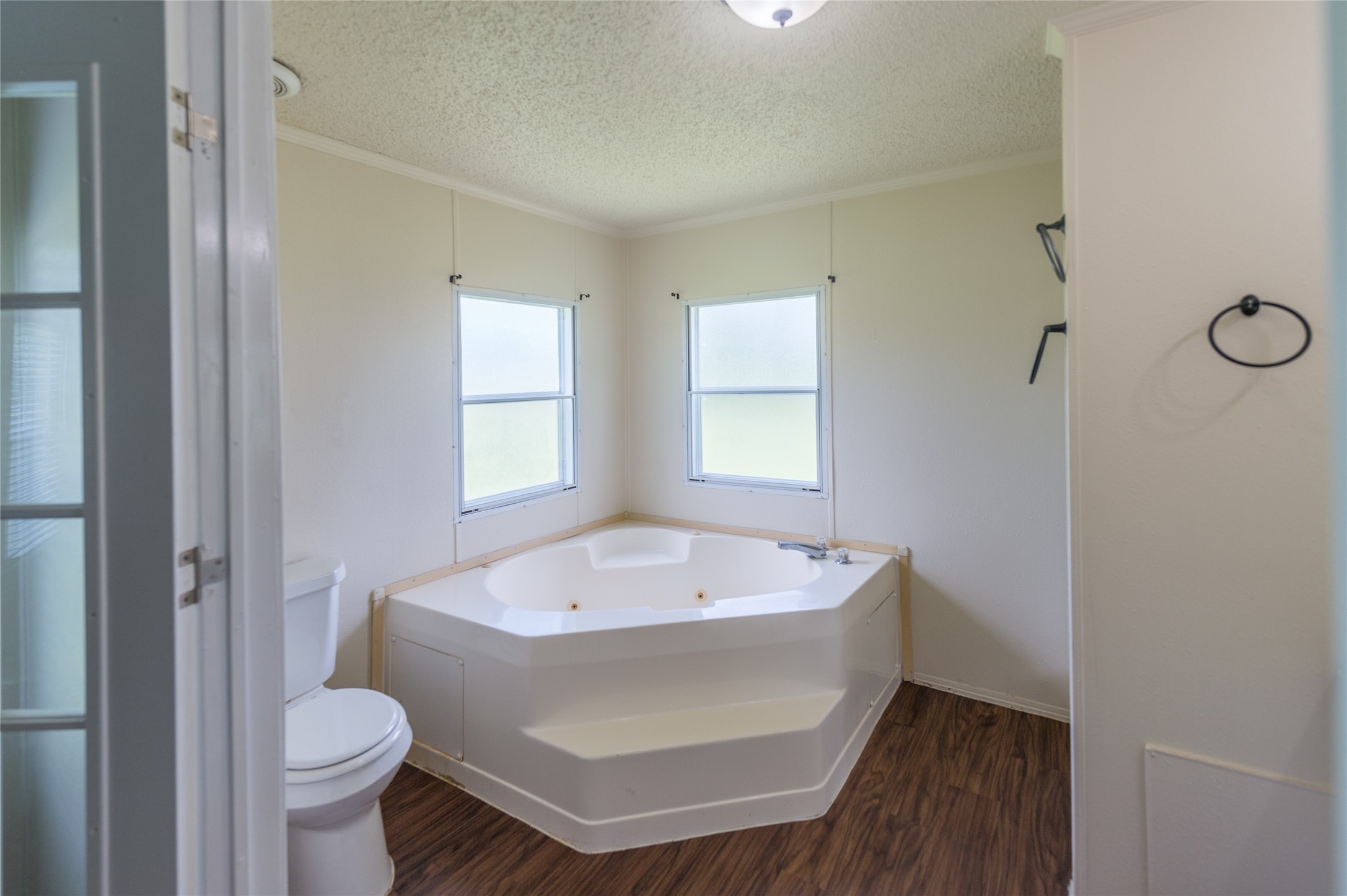 2592 County Road 152 Property Photo 15