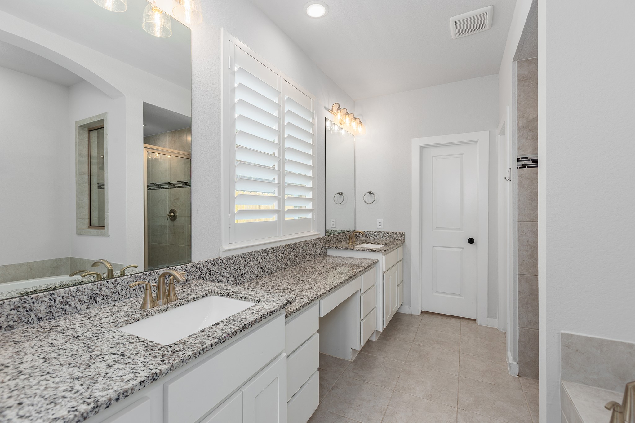 12110 Woodnote Lane Property Photo 29