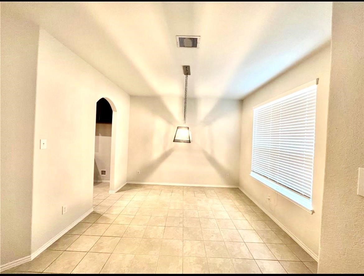13811 Giant Panda Bear Avenue Property Photo 3