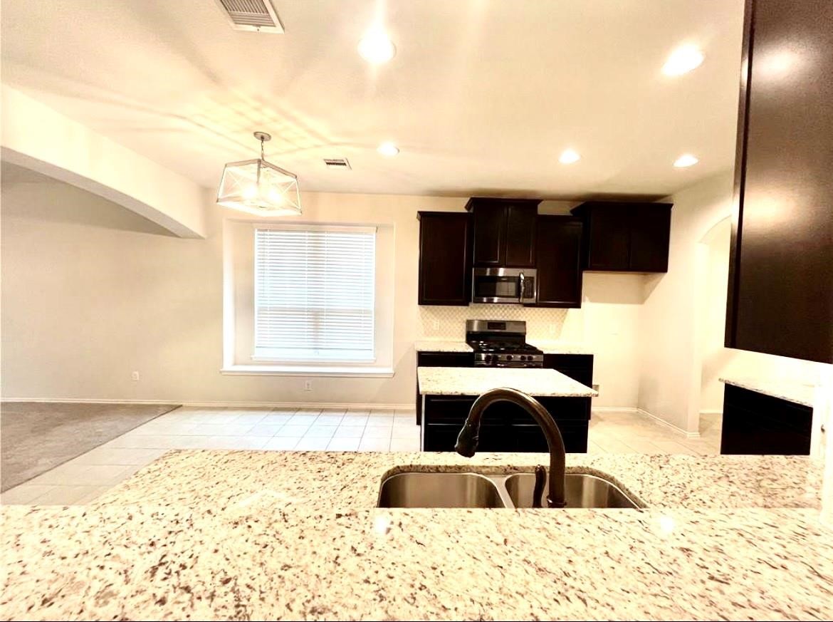 13811 Giant Panda Bear Avenue Property Photo 8
