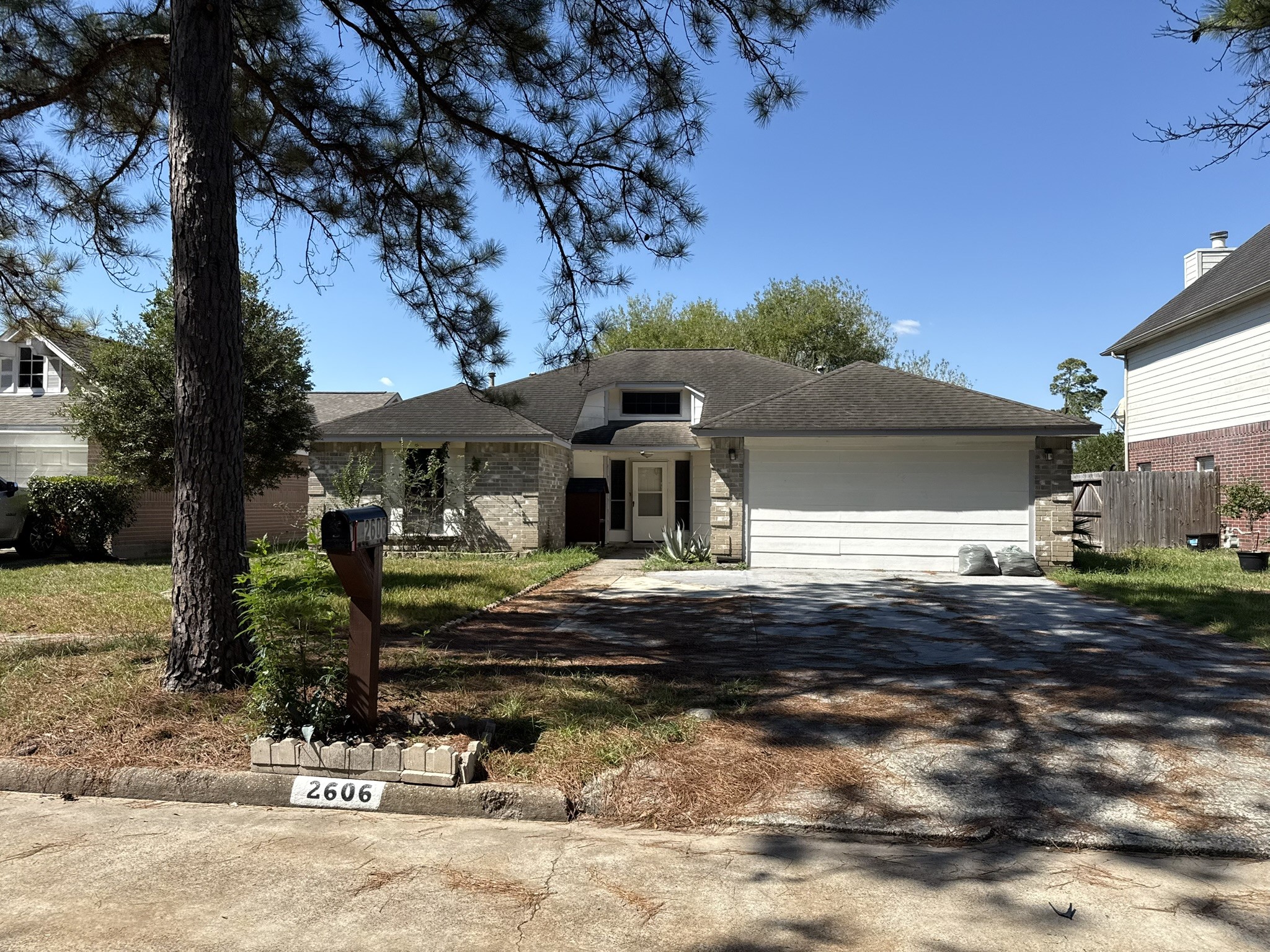 2606 Eagle Nest Lane Property Photo 3