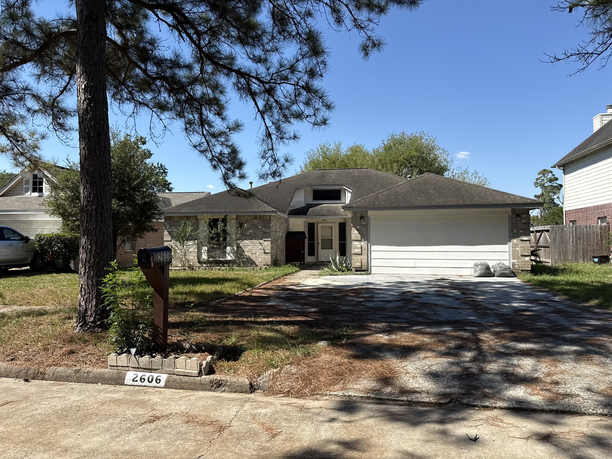 2606 Eagle Nest Lane Property Photo 4