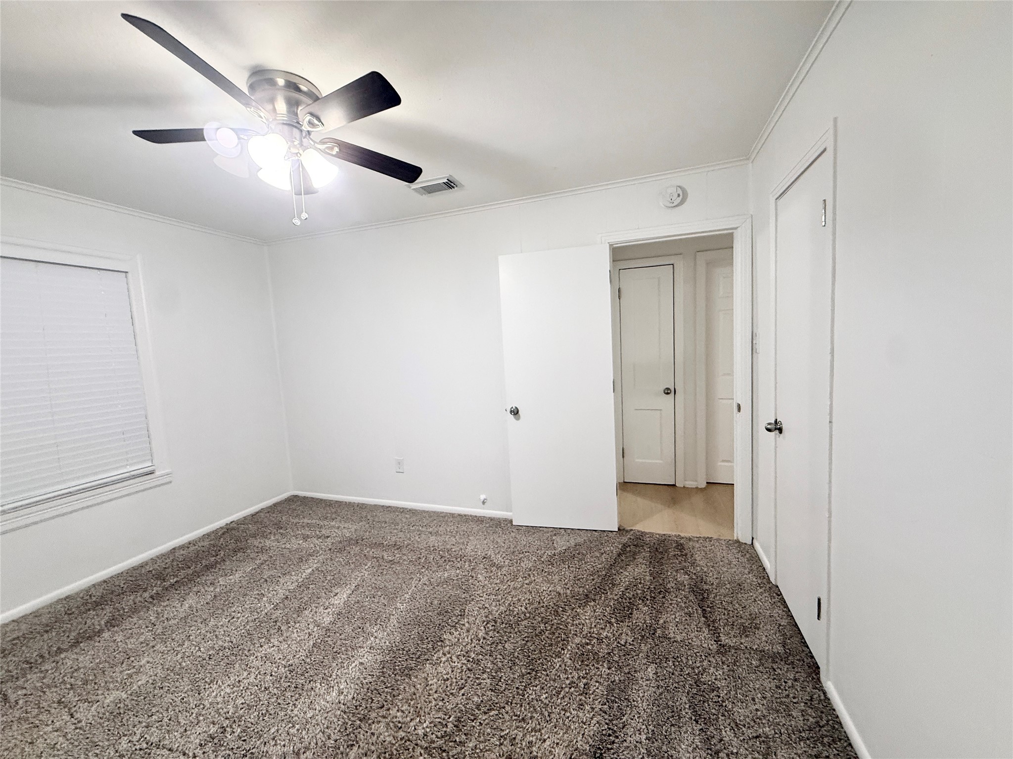 1121 N Chenango Street Property Photo 13