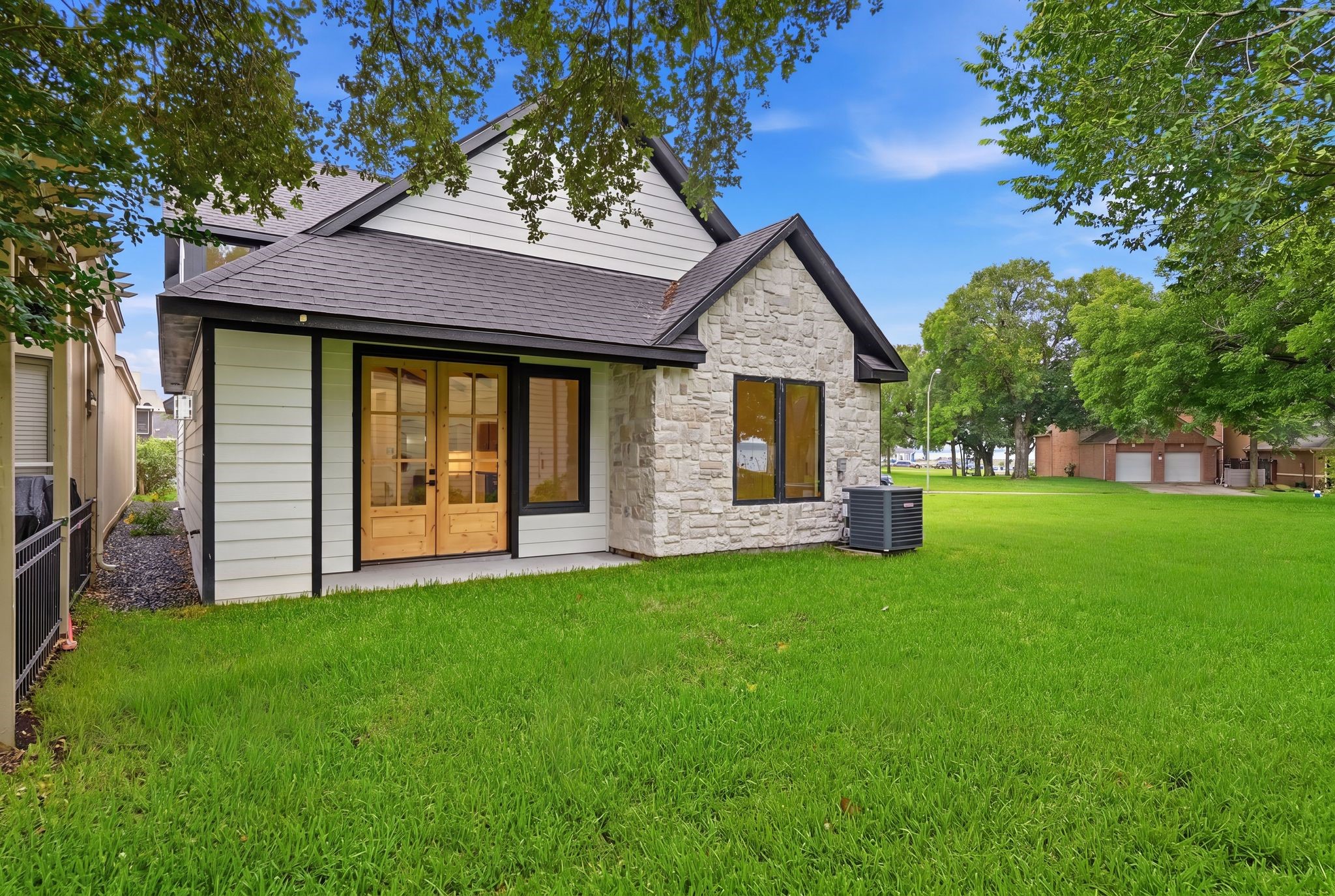 11317 Main Sail Loop Property Photo 39