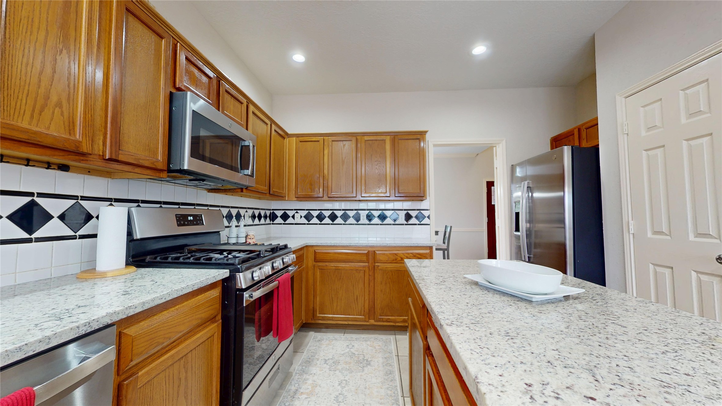 1205 El Camino Drive Property Photo 17