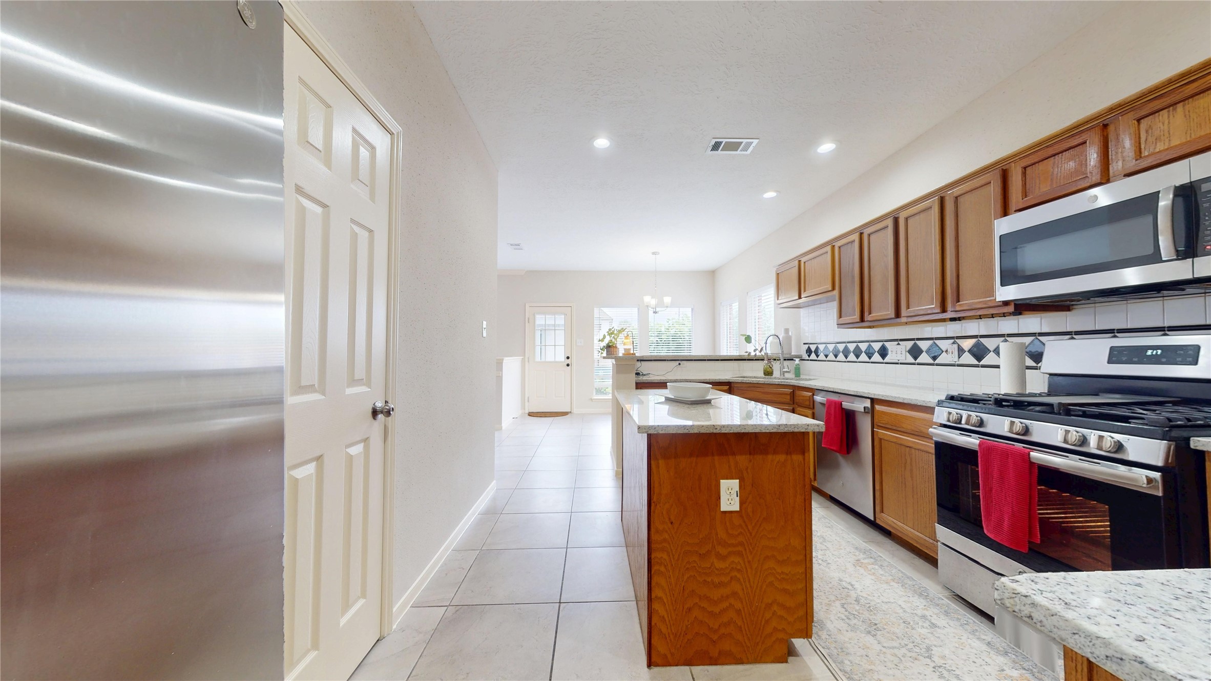 1205 El Camino Drive Property Photo 19