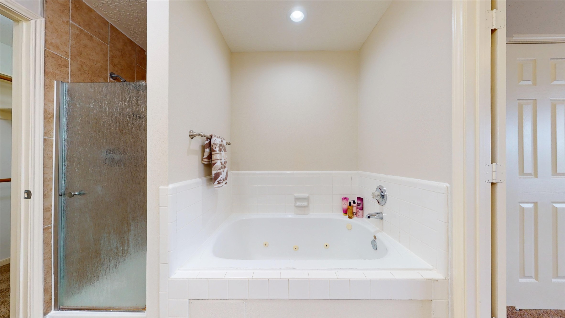 1205 El Camino Drive Property Photo 32