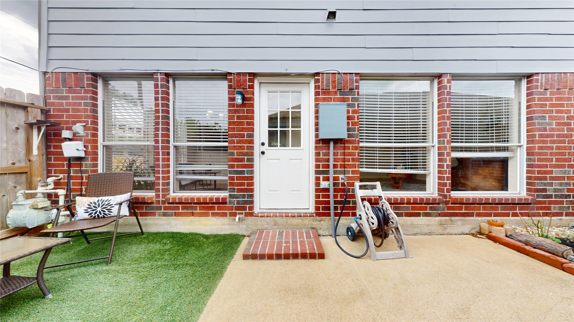 1205 El Camino Drive Property Photo 43