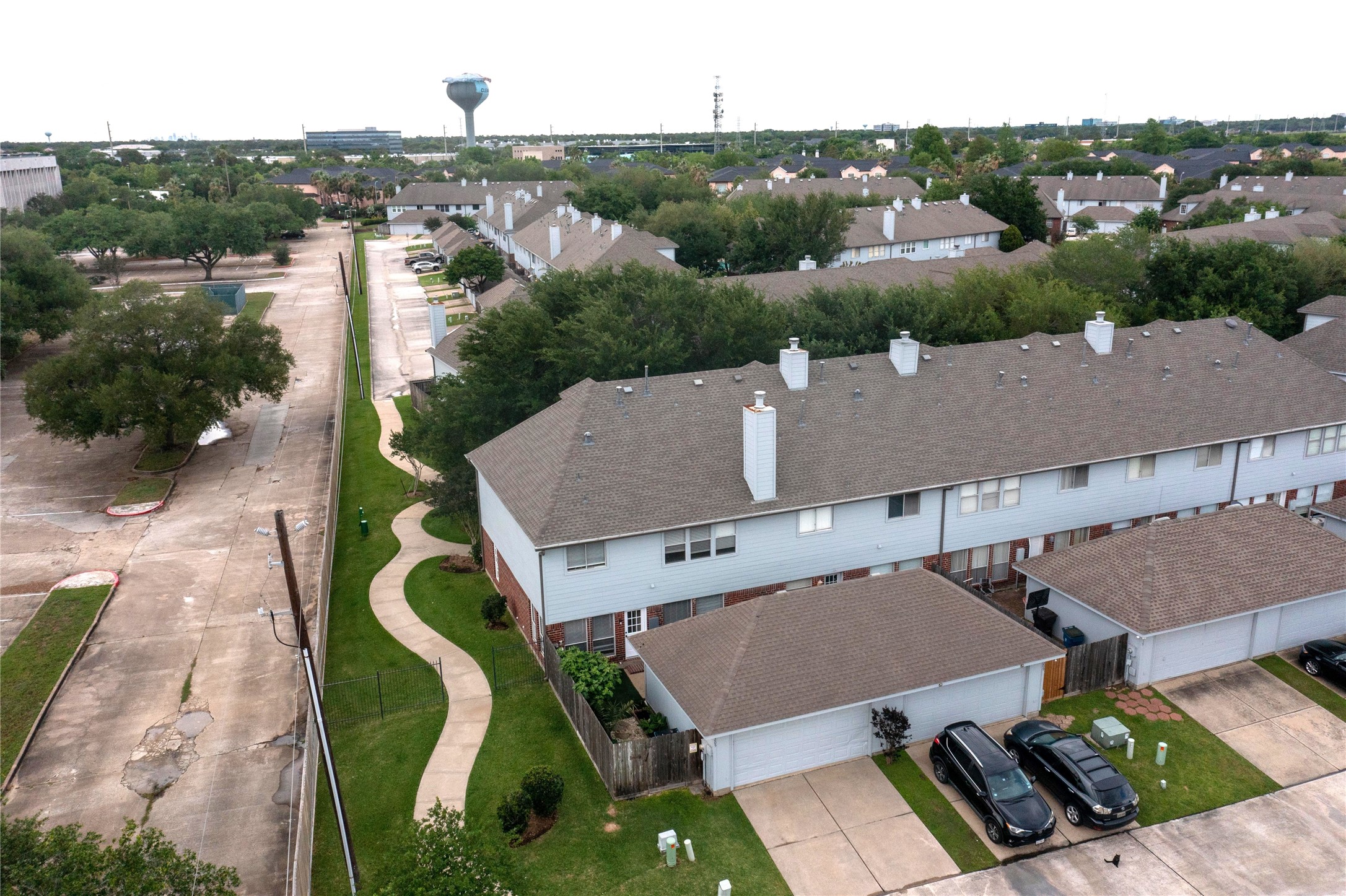 1205 El Camino Drive Property Photo 49