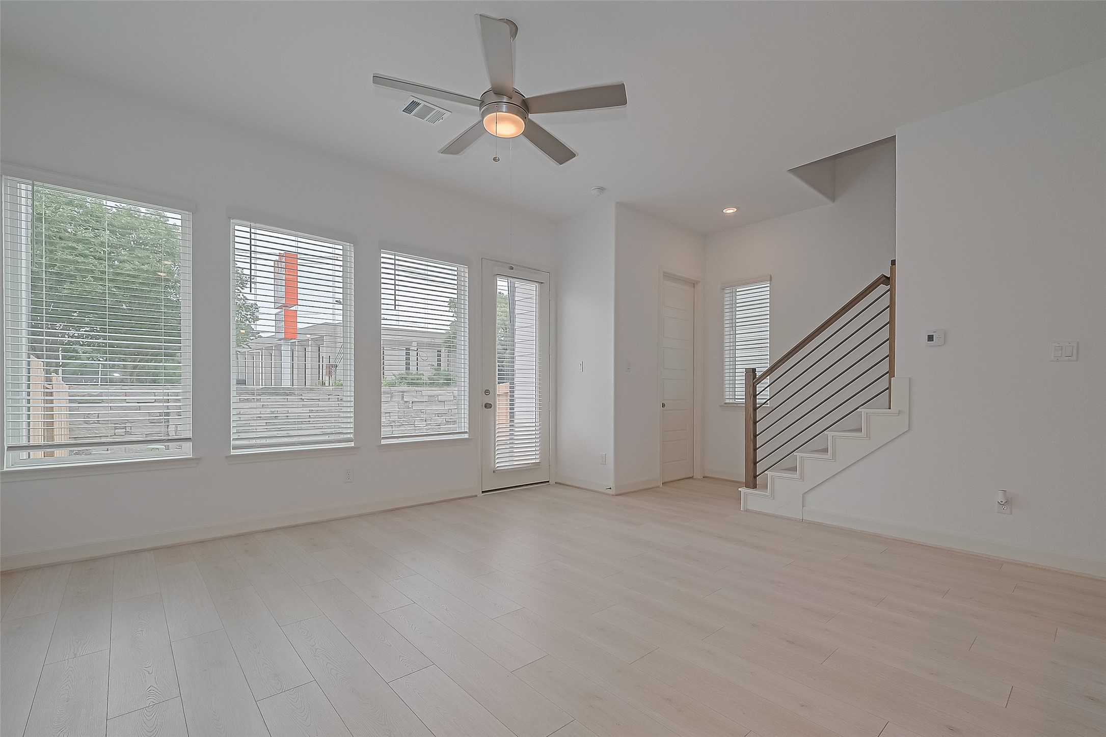 1609 Regents Gate Property Photo 12