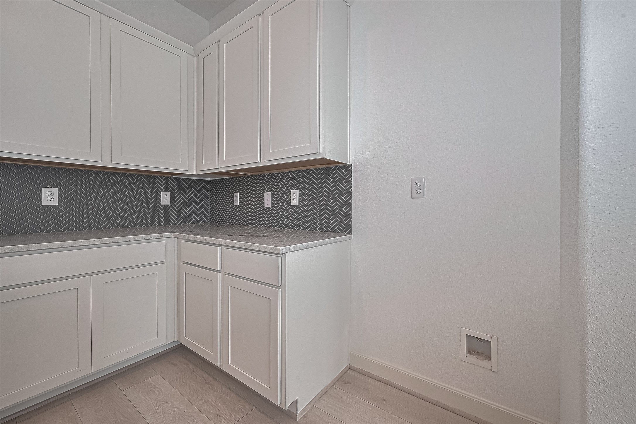1609 Regents Gate Property Photo 16