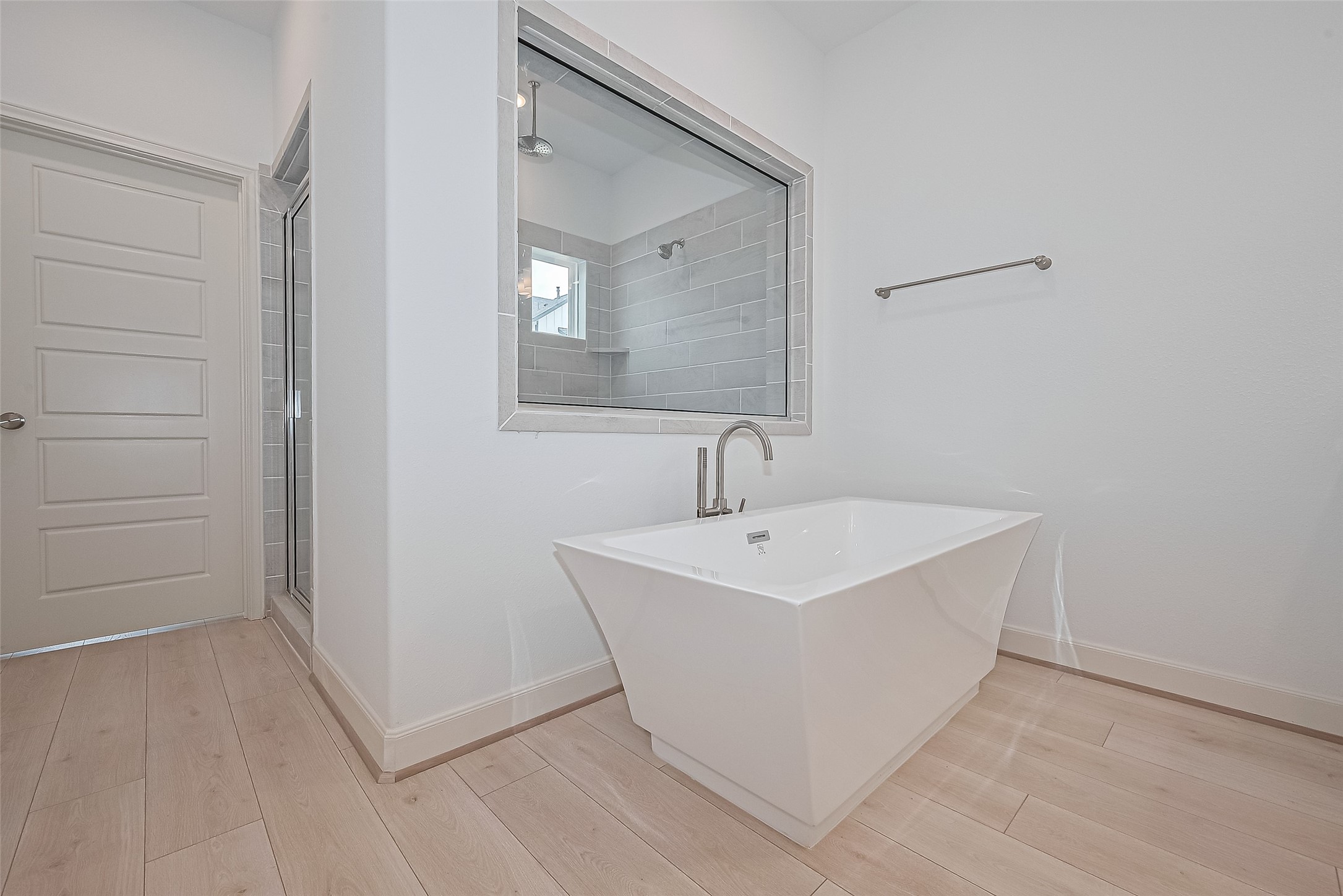 1609 Regents Gate Property Photo 27