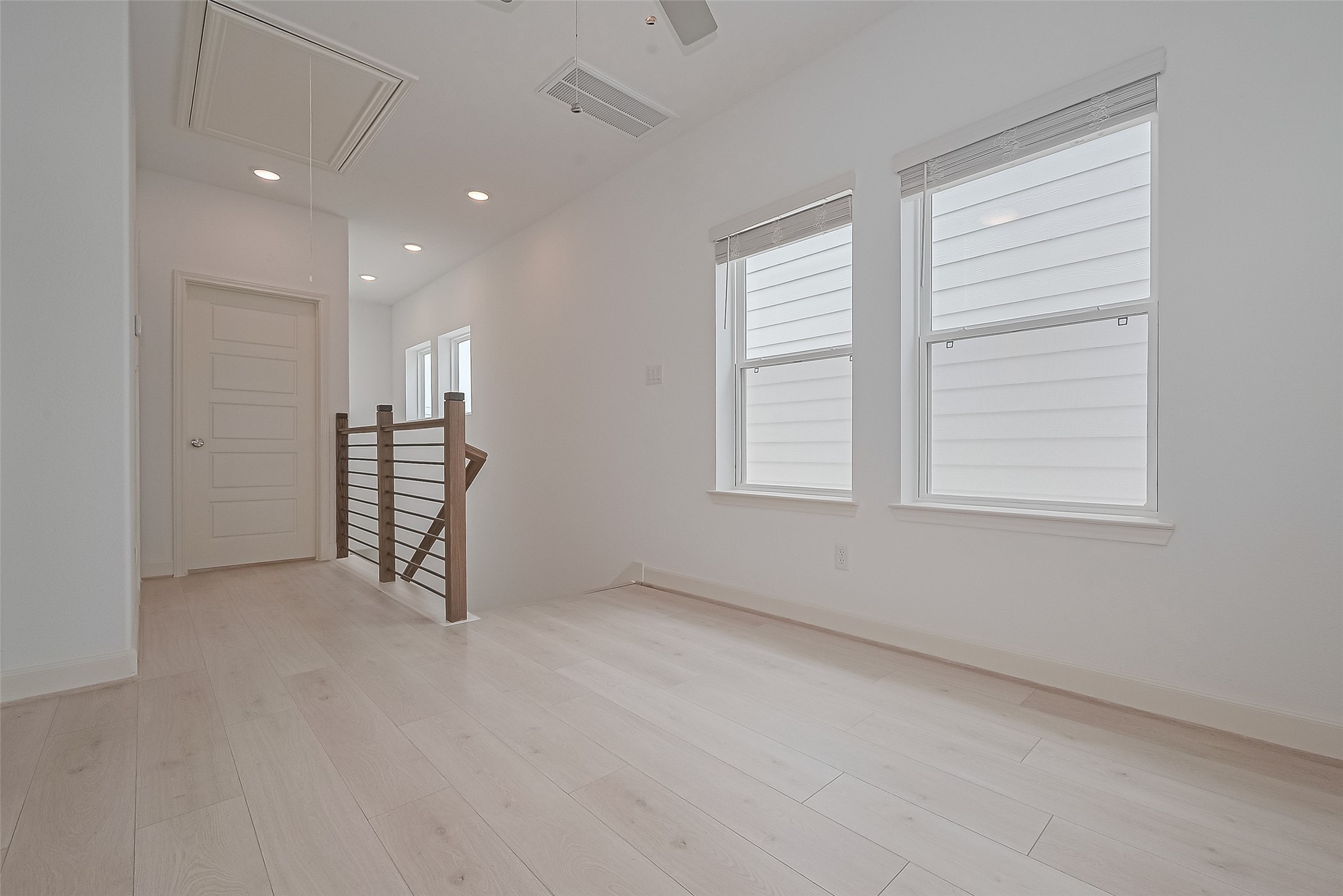 1609 Regents Gate Property Photo 38