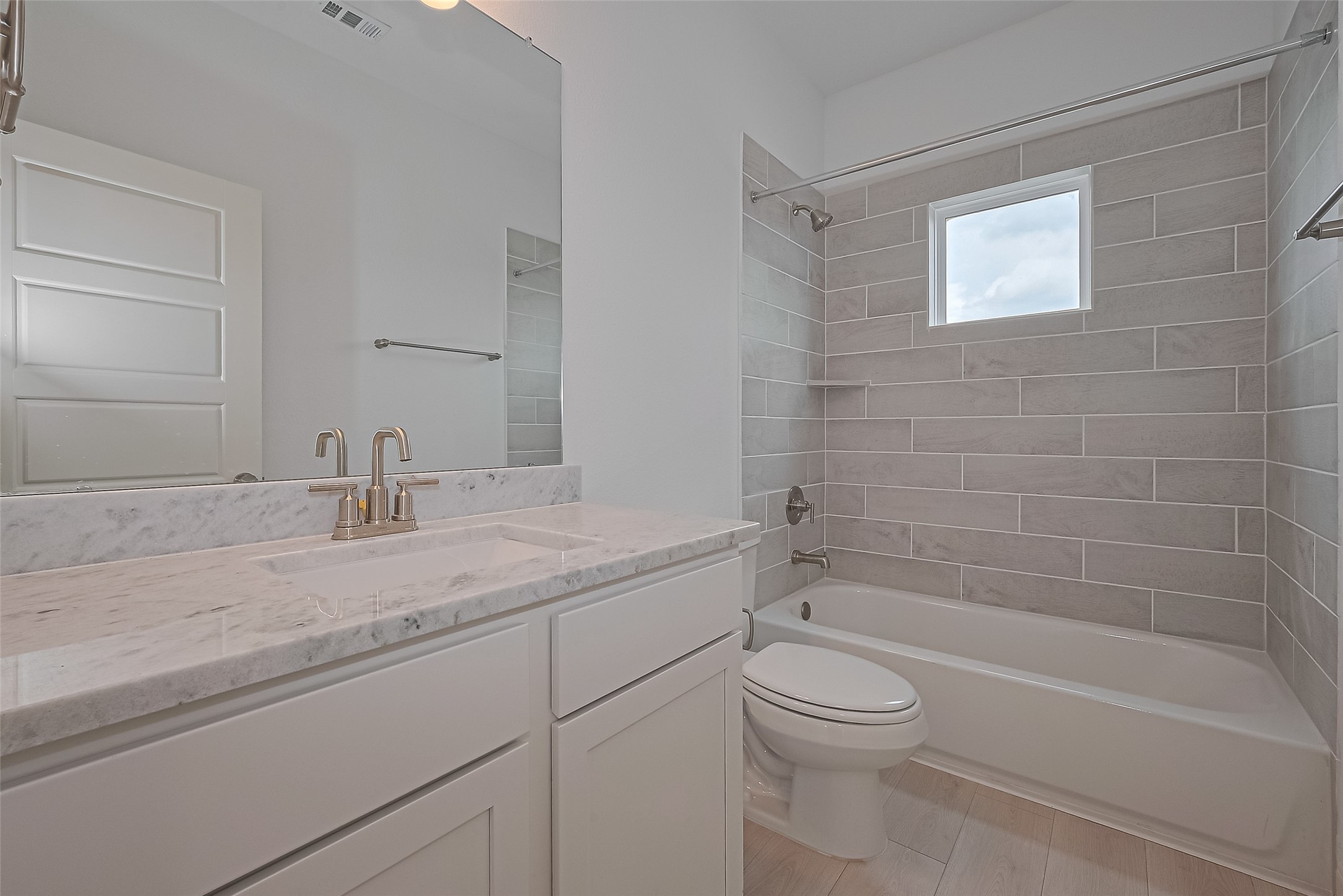 1609 Regents Gate Property Photo 44