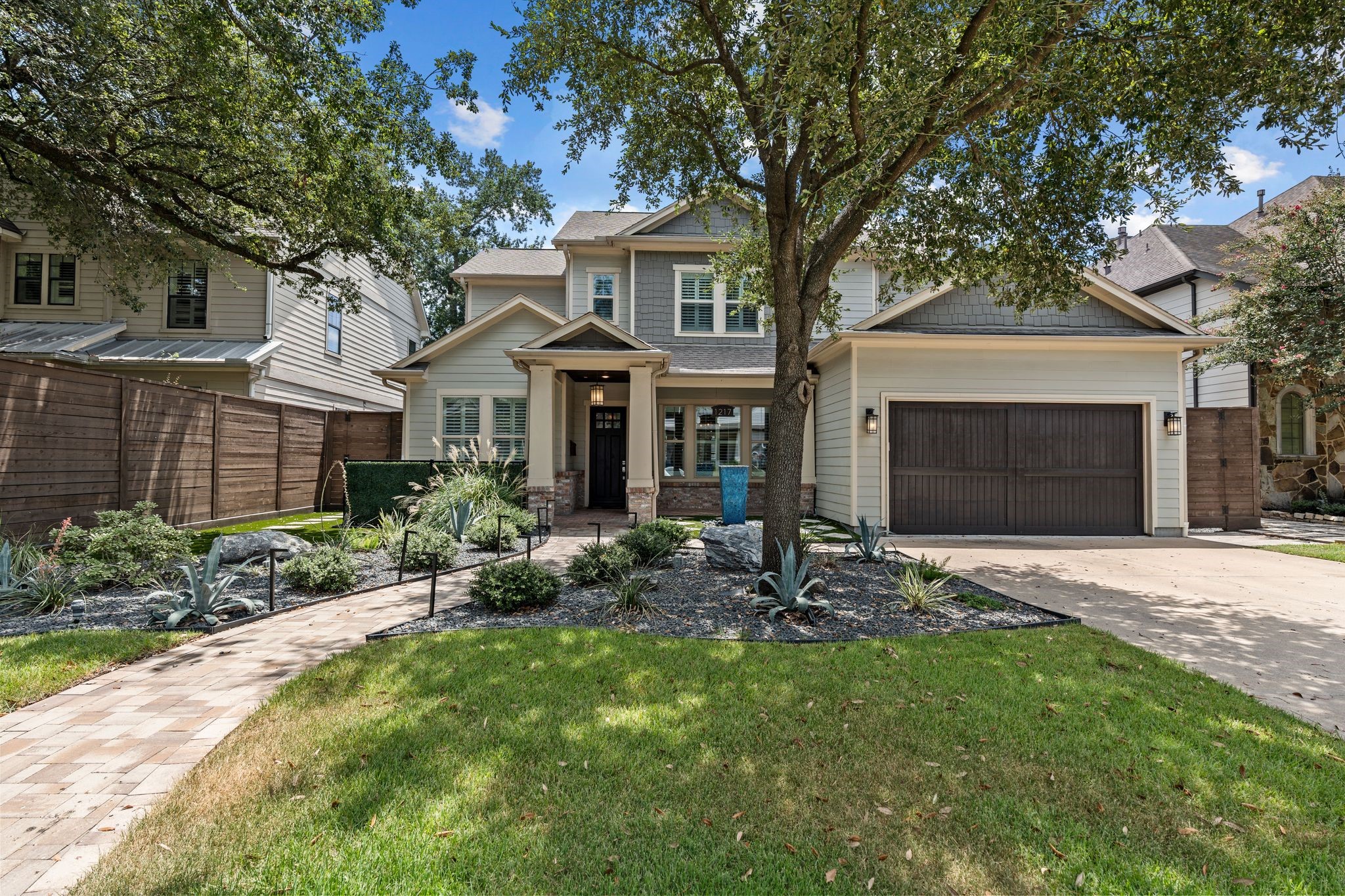 1217 Chippendale Road Property Photo 2