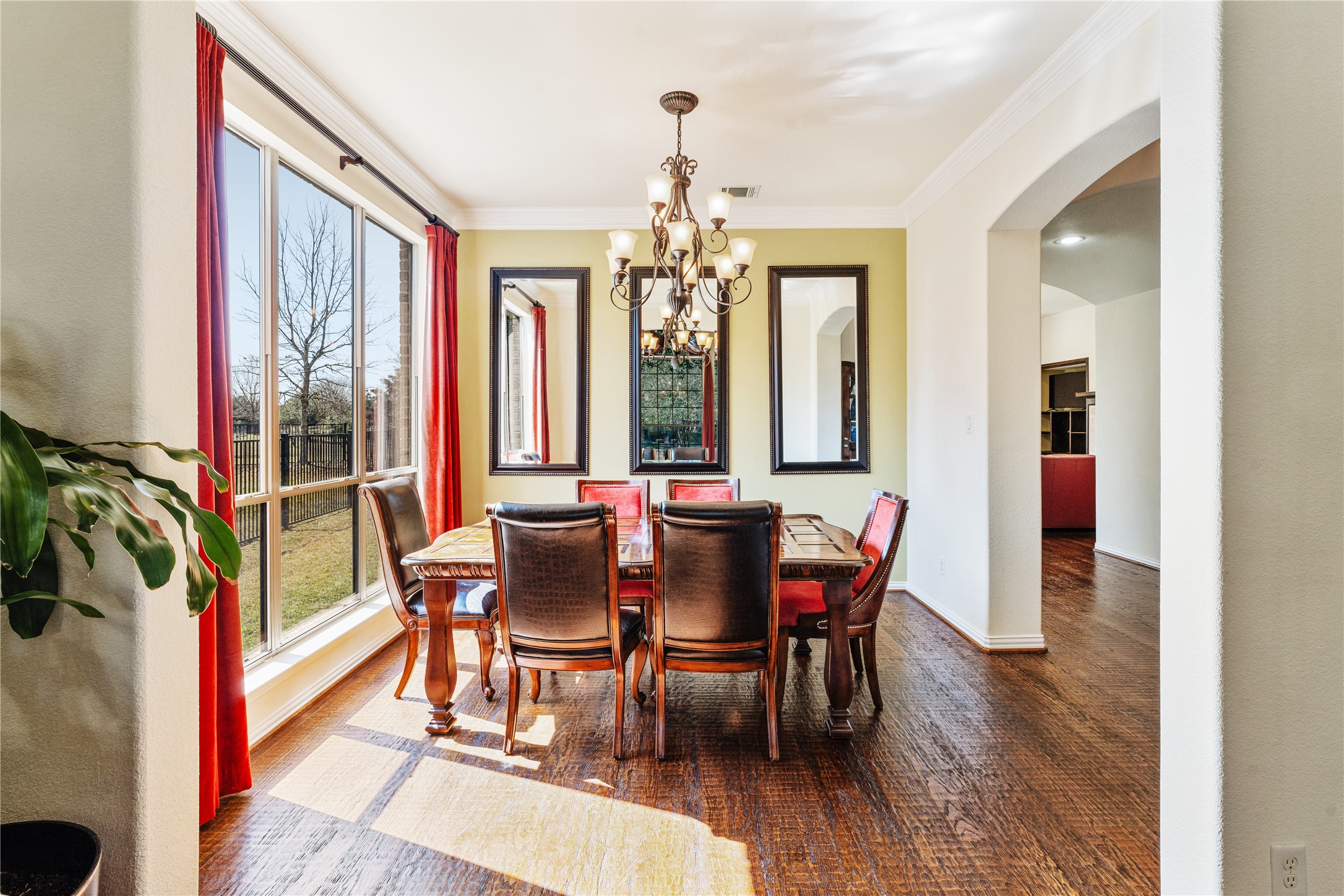 12507 Cove Landing Drive Property Photo 9