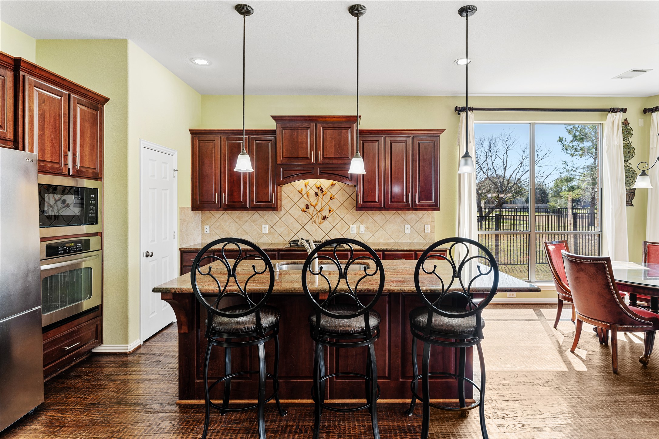 12507 Cove Landing Drive Property Photo 10