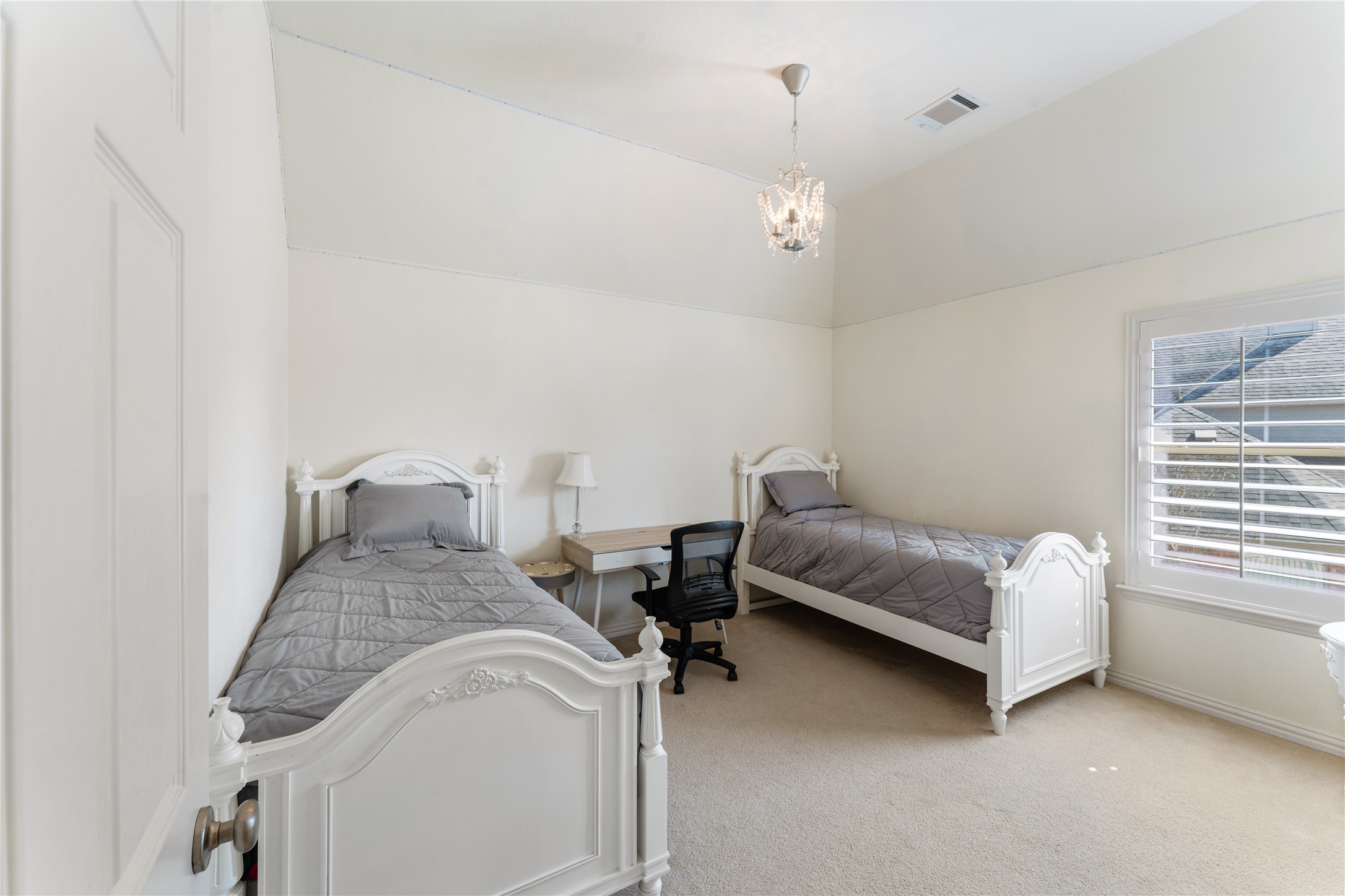 12507 Cove Landing Drive Property Photo 32