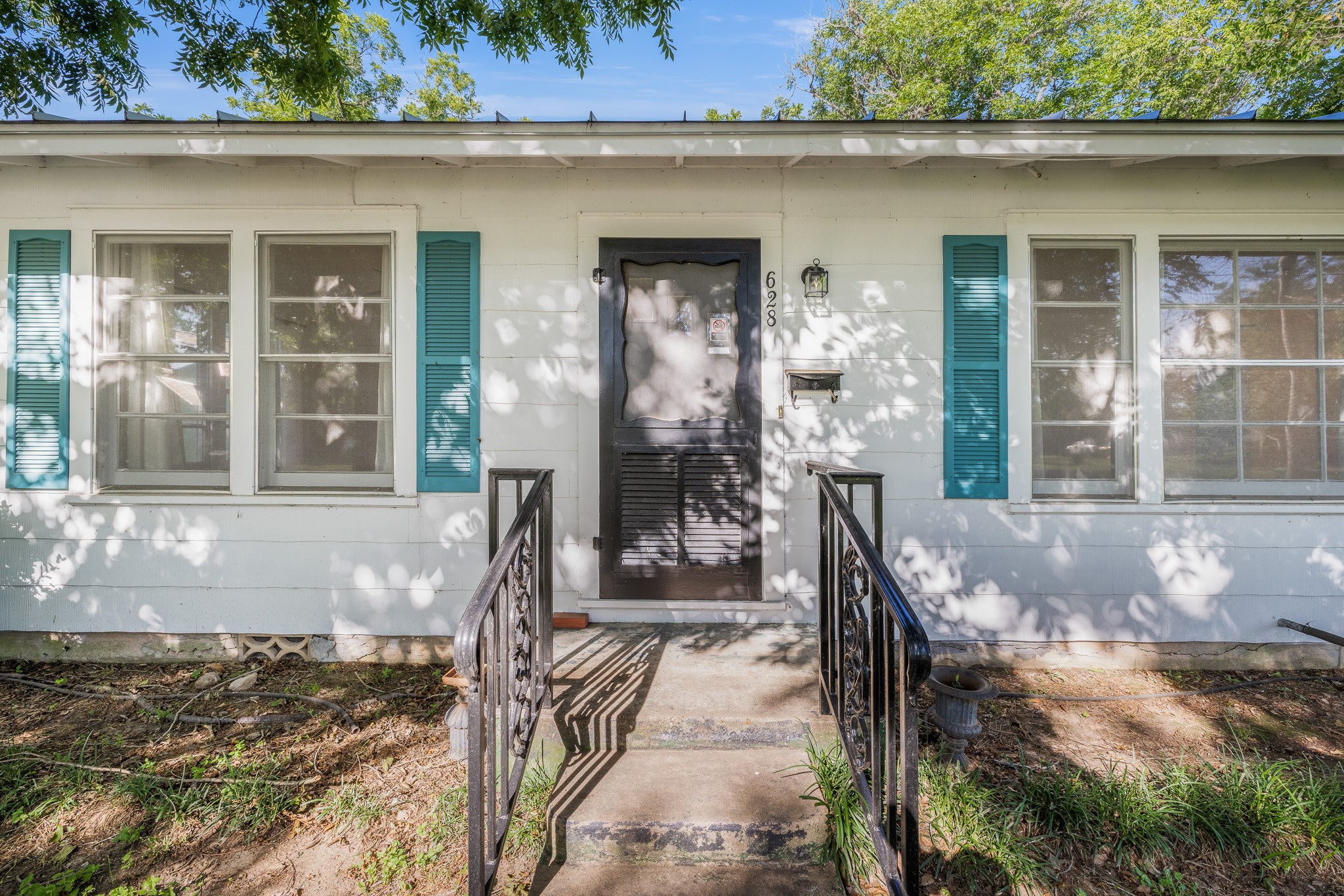 628 S Madison Street Property Photo 4