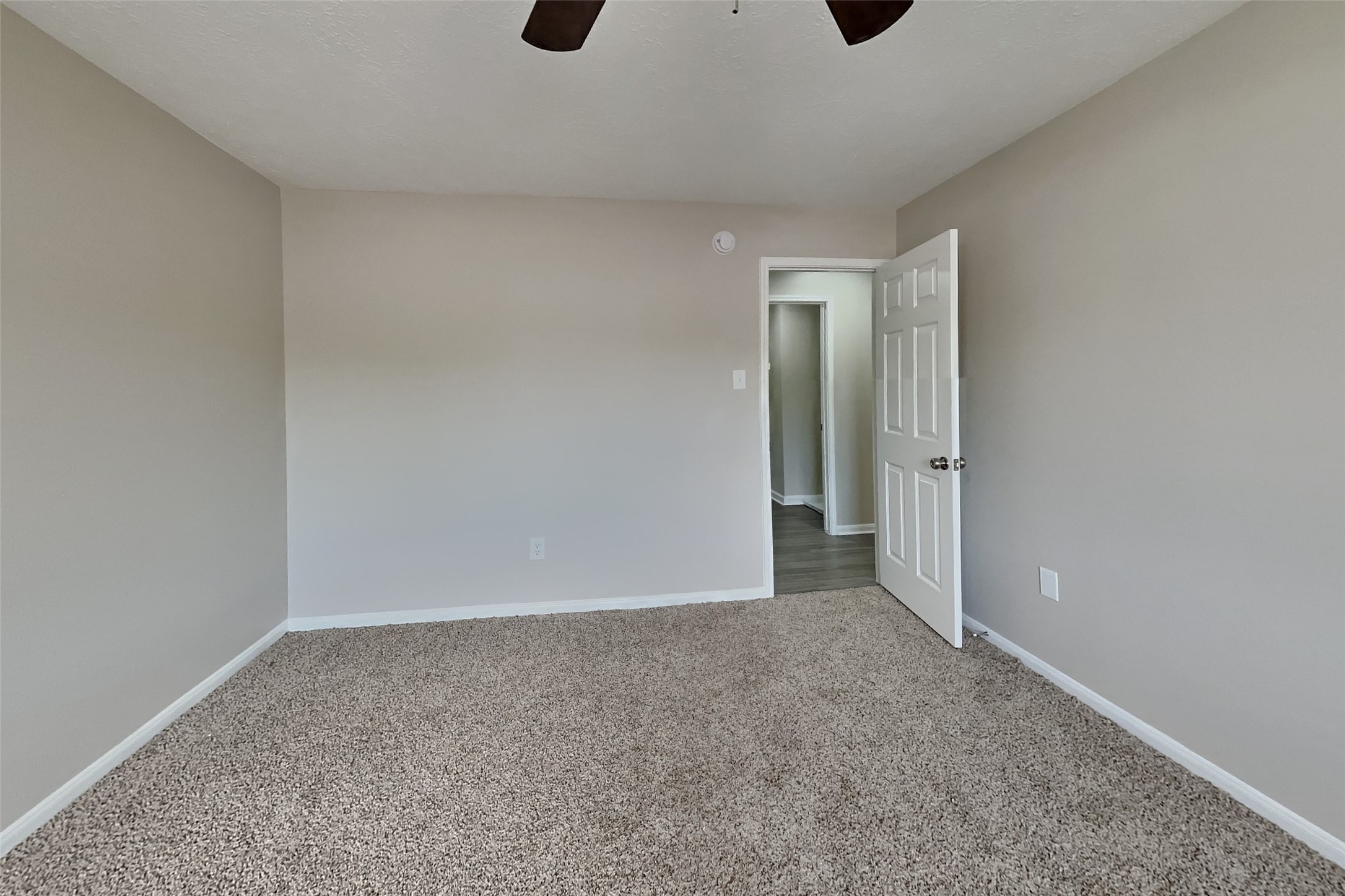 26877 Towerguard Drive Property Photo 10