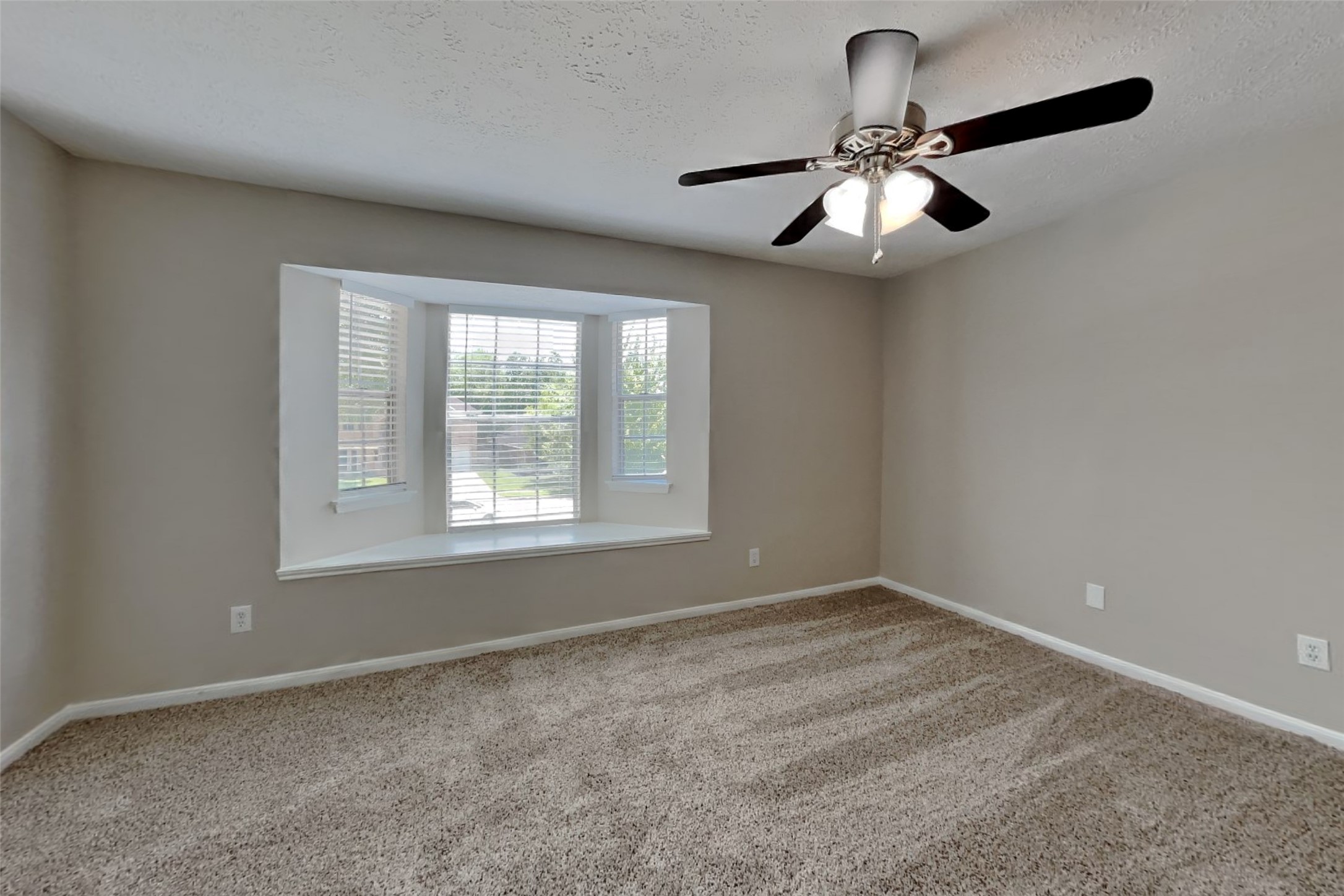 26877 Towerguard Drive Property Photo 14