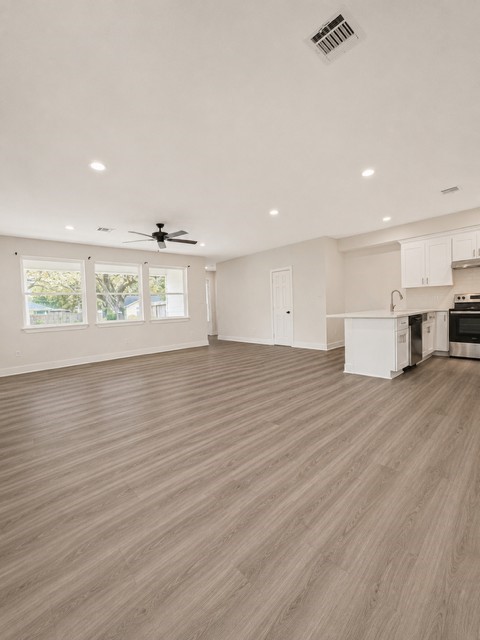 11514 Courtshire Road B Property Photo 4