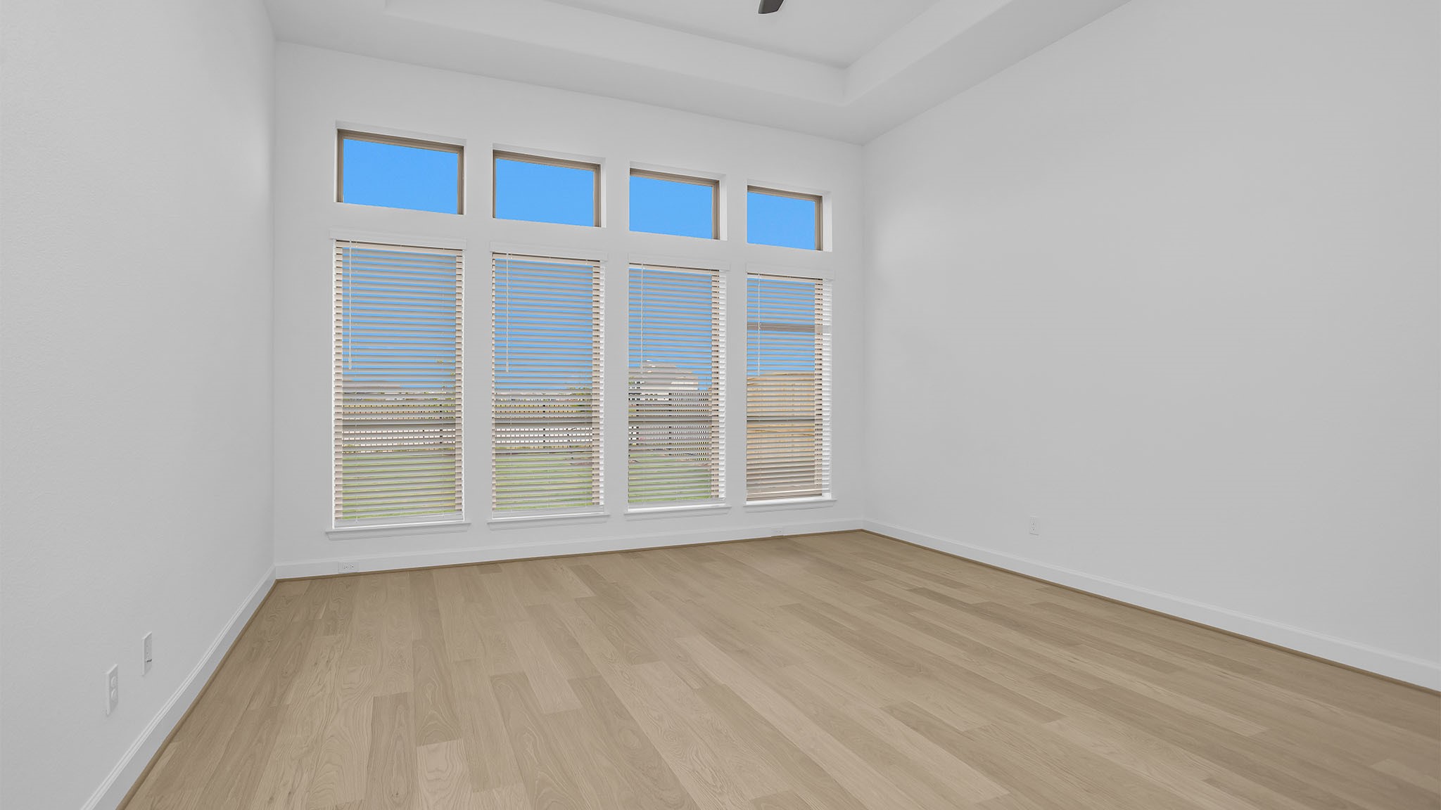 32323 Lakeside Park Drive Property Photo 6