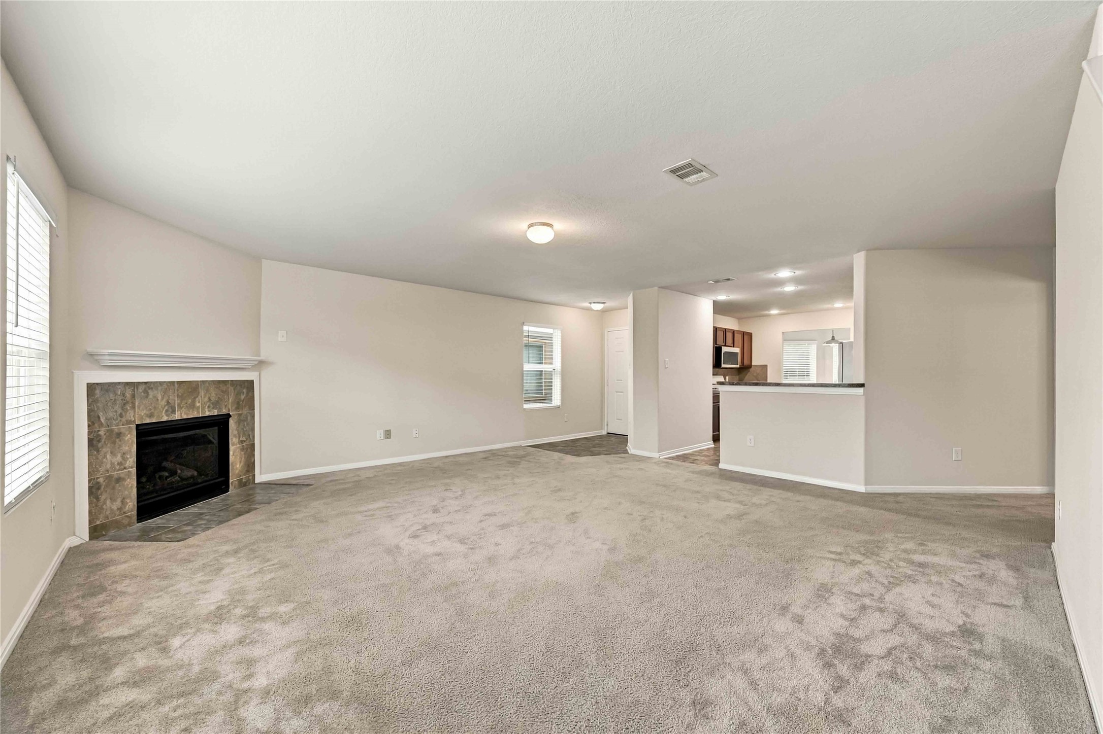 7402 Fox Cove Trail Property Photo 5