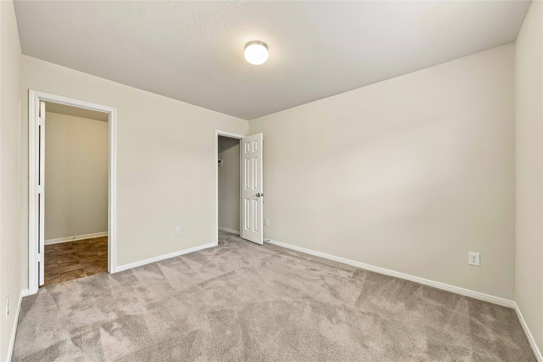 7402 Fox Cove Trail Property Photo 11
